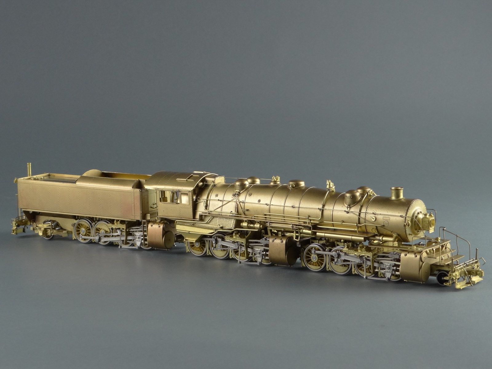 Triplex Model Train HO Brass Model Train - Key Imports Erie 2-8-8-8-2 Triplex #5016 Unpainted