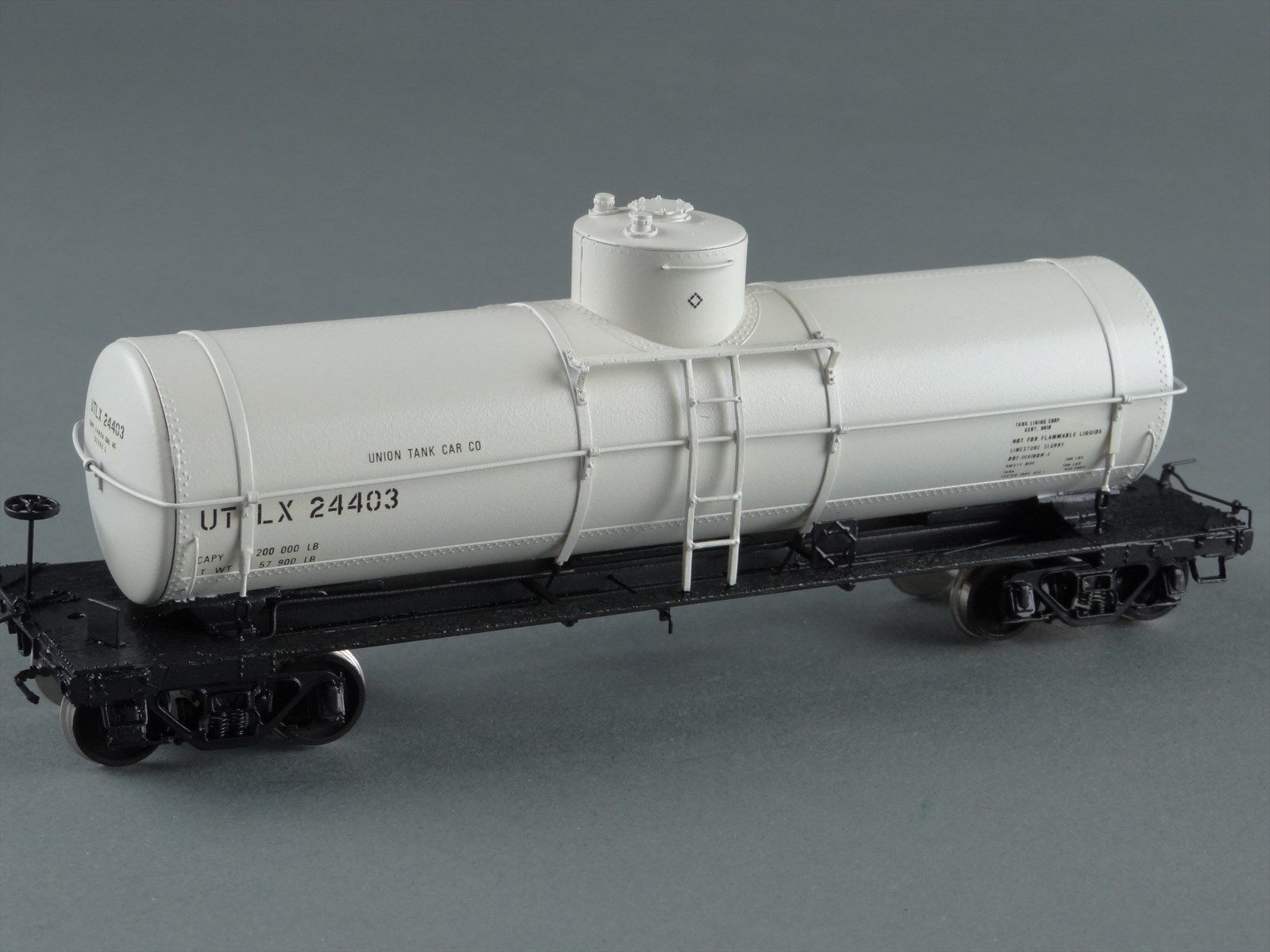HO Brass Model Train - Overland UTLX 10000 Gal Single Dome Tank Car ...