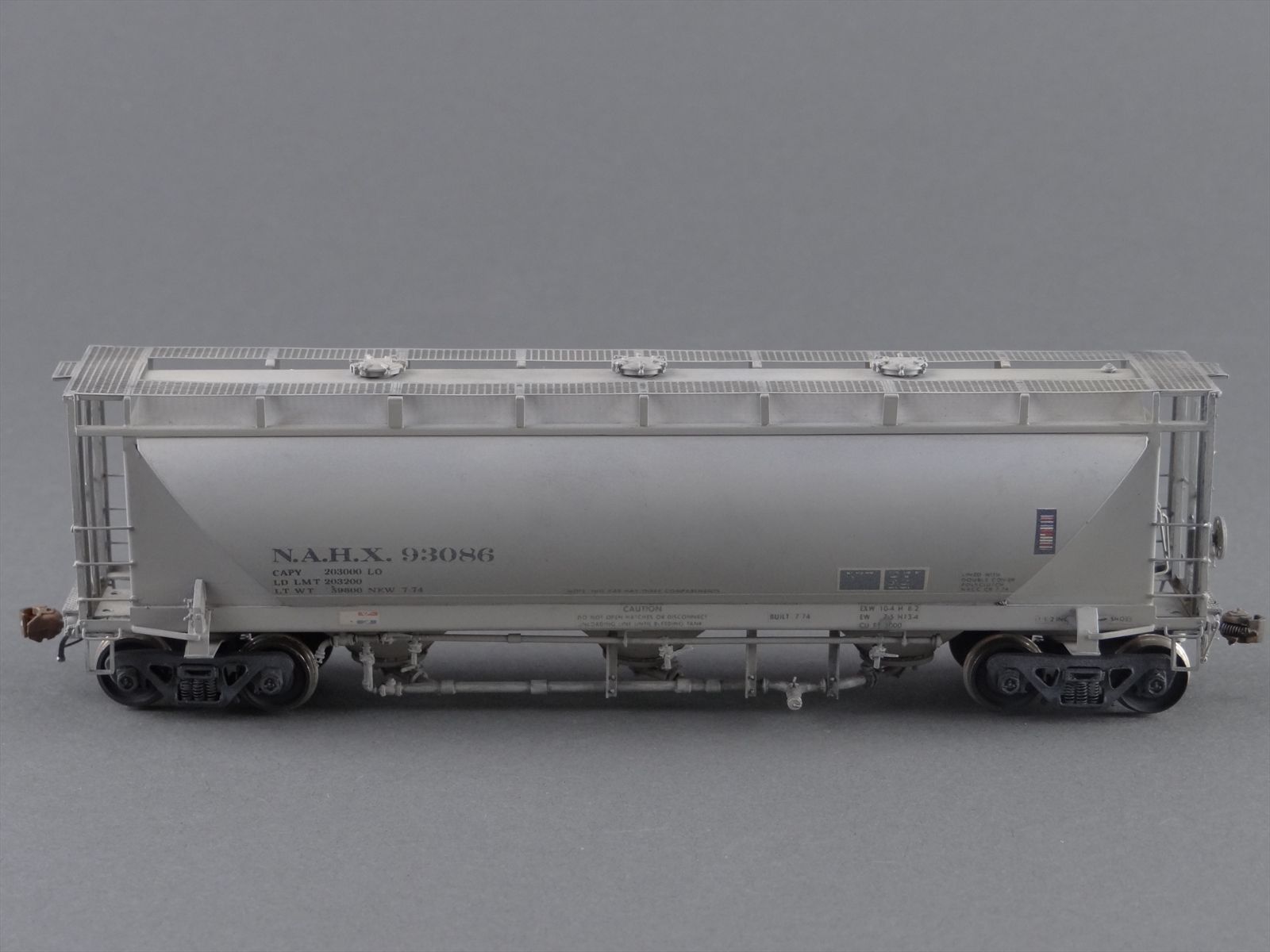 HO Brass Model Train - OMI 3001 Overland NAHX Pd 3000 Covered Hopper ...