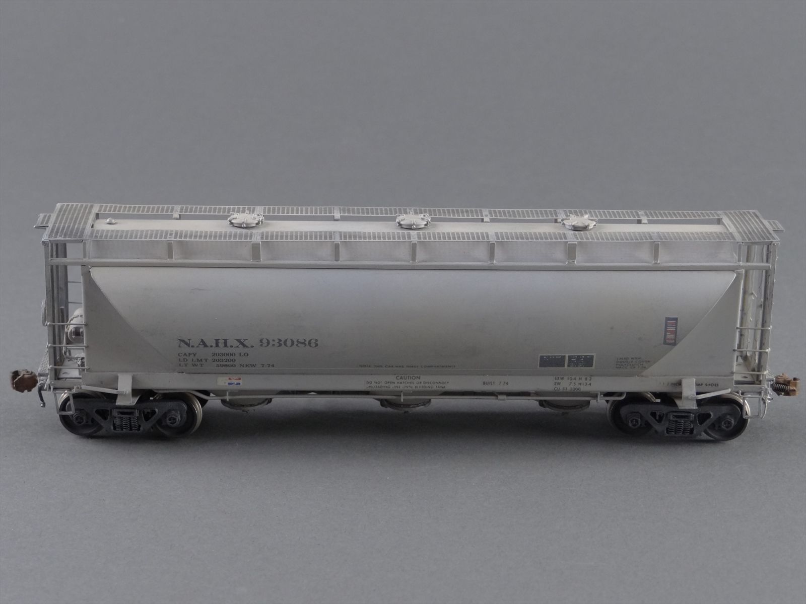 HO Brass Model Train - OMI 3001 Overland NAHX Pd 3000 Covered Hopper ...