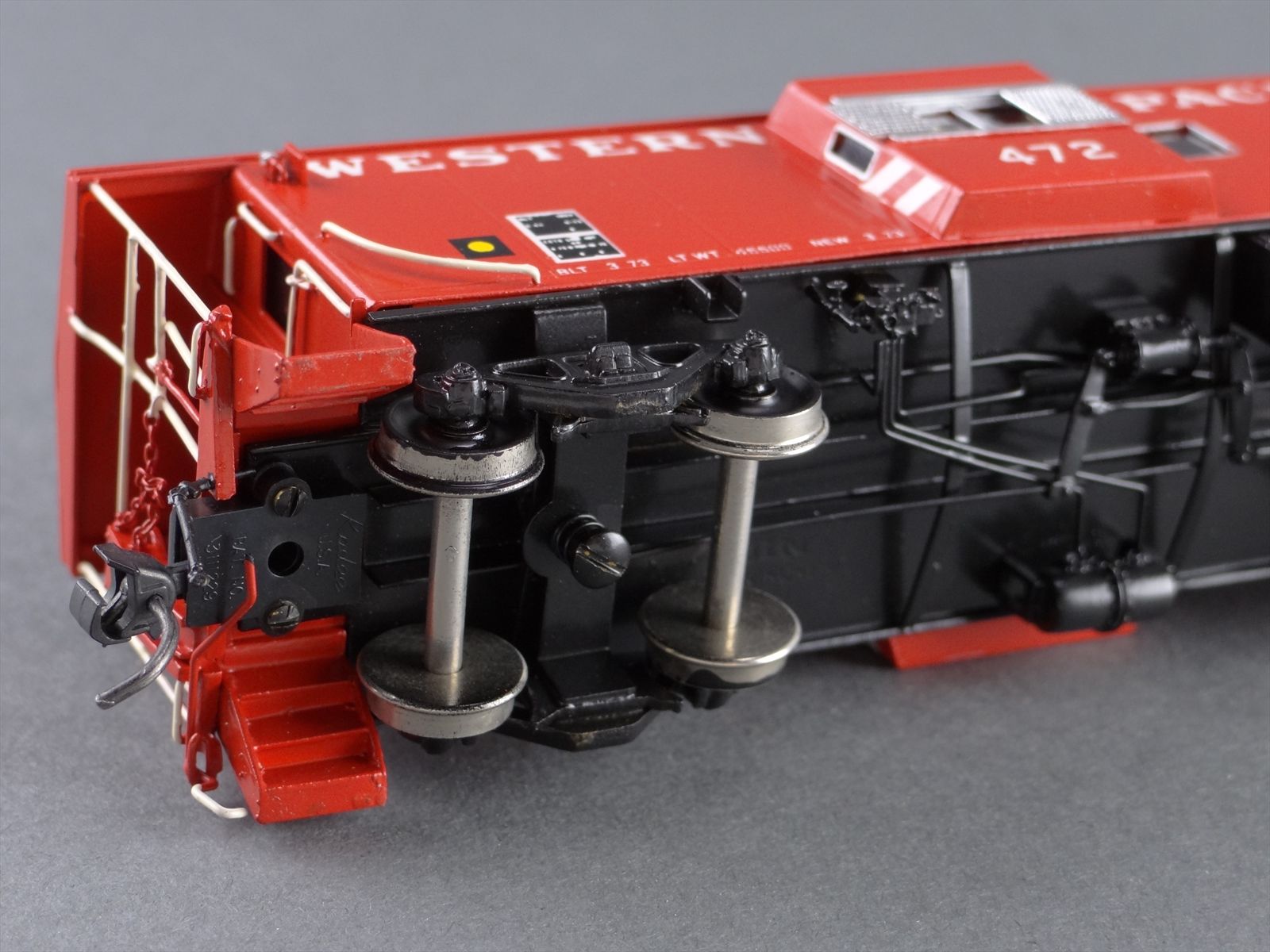HO Brass Model Train - OMI 1116.1 WP Western Pacific B/W Caboose #472 ...