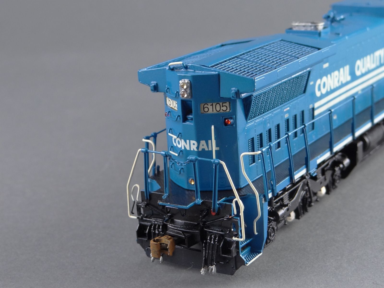 HO Brass Model Train - OMI 5352 CR Conrail Quality Dash 8-40CW Diesel ...