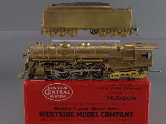 Locomotive Diesel FS D 141 1017 – LINEA MODEL HO – LM 1801.IV – Laiton – Éclairage