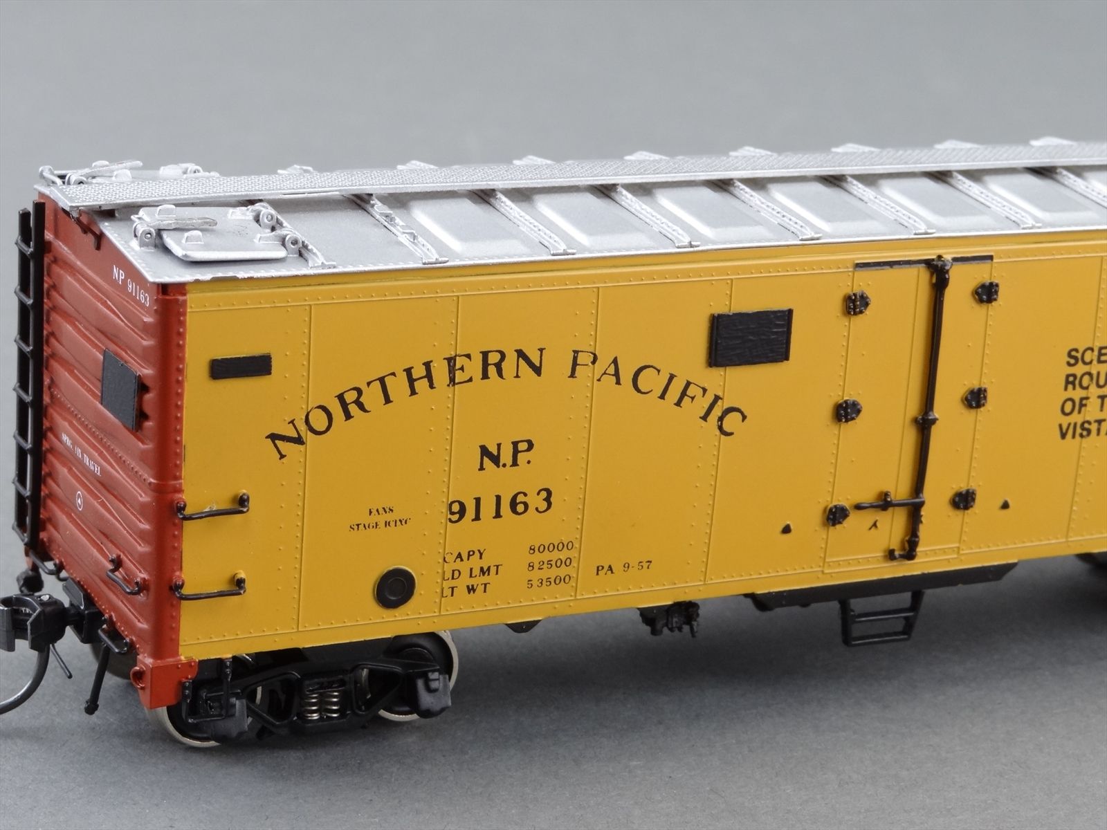 848505_4