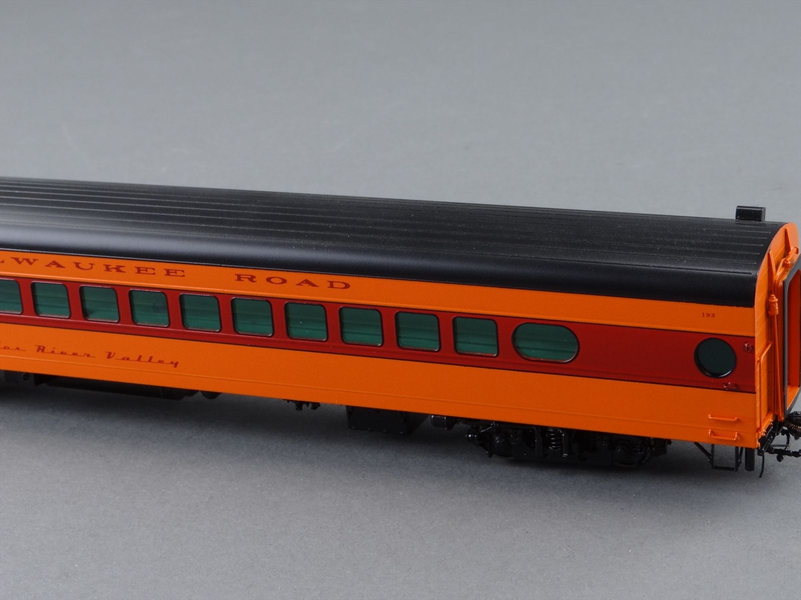 Product-04724 main image 0