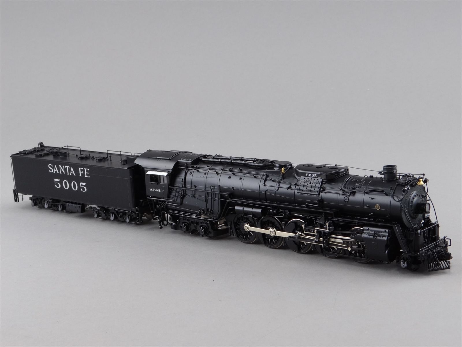 HO Brass Model Train - Hallmark Super Crown ATSF Santa Fe 2-10-4 #5005 ...