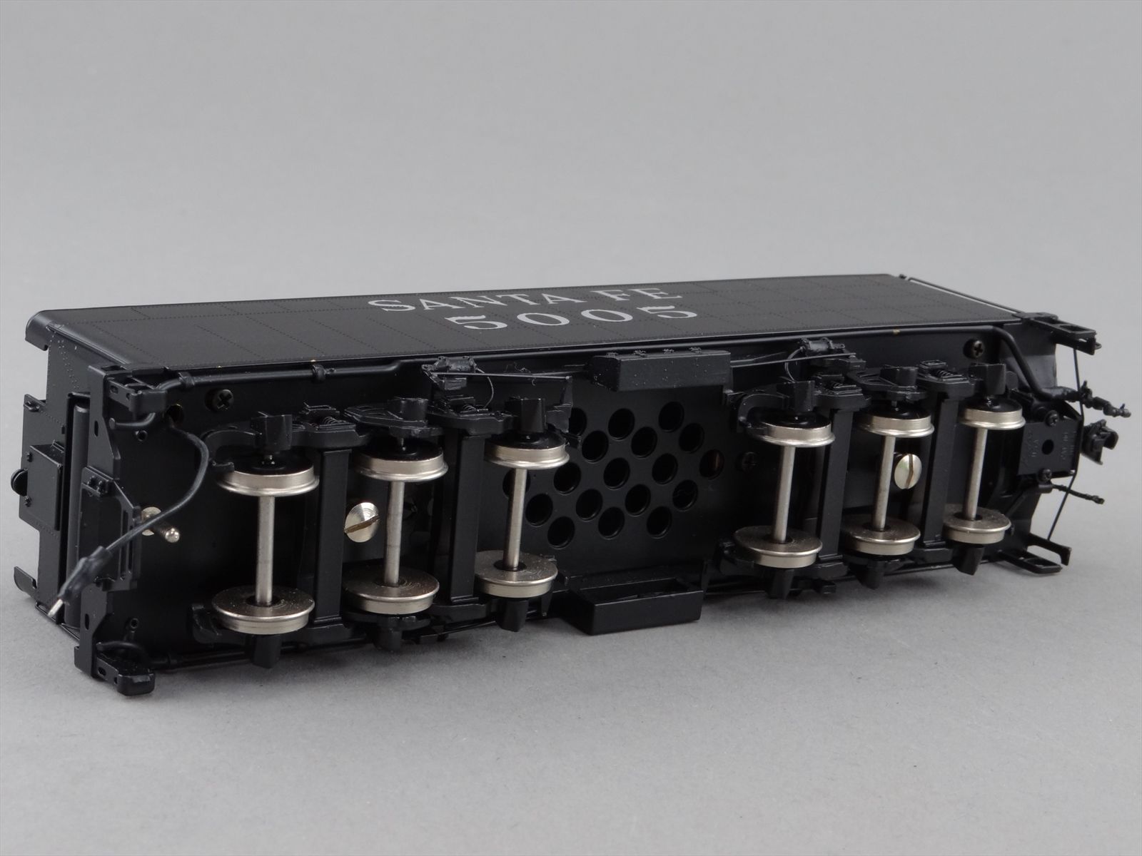 HO Brass Model Train - Hallmark Super Crown ATSF Santa Fe 2-10-4 #5005 ...
