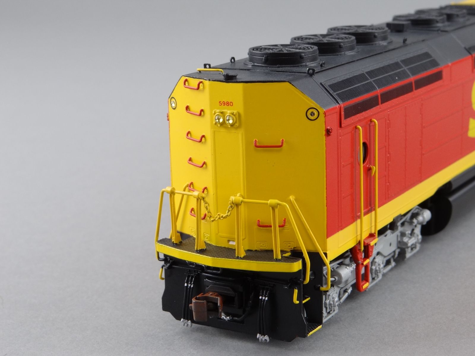 HO Brass Model Train - OMI 5995 Overland ATSF Santa Fe Kodachrome SDF45 ...