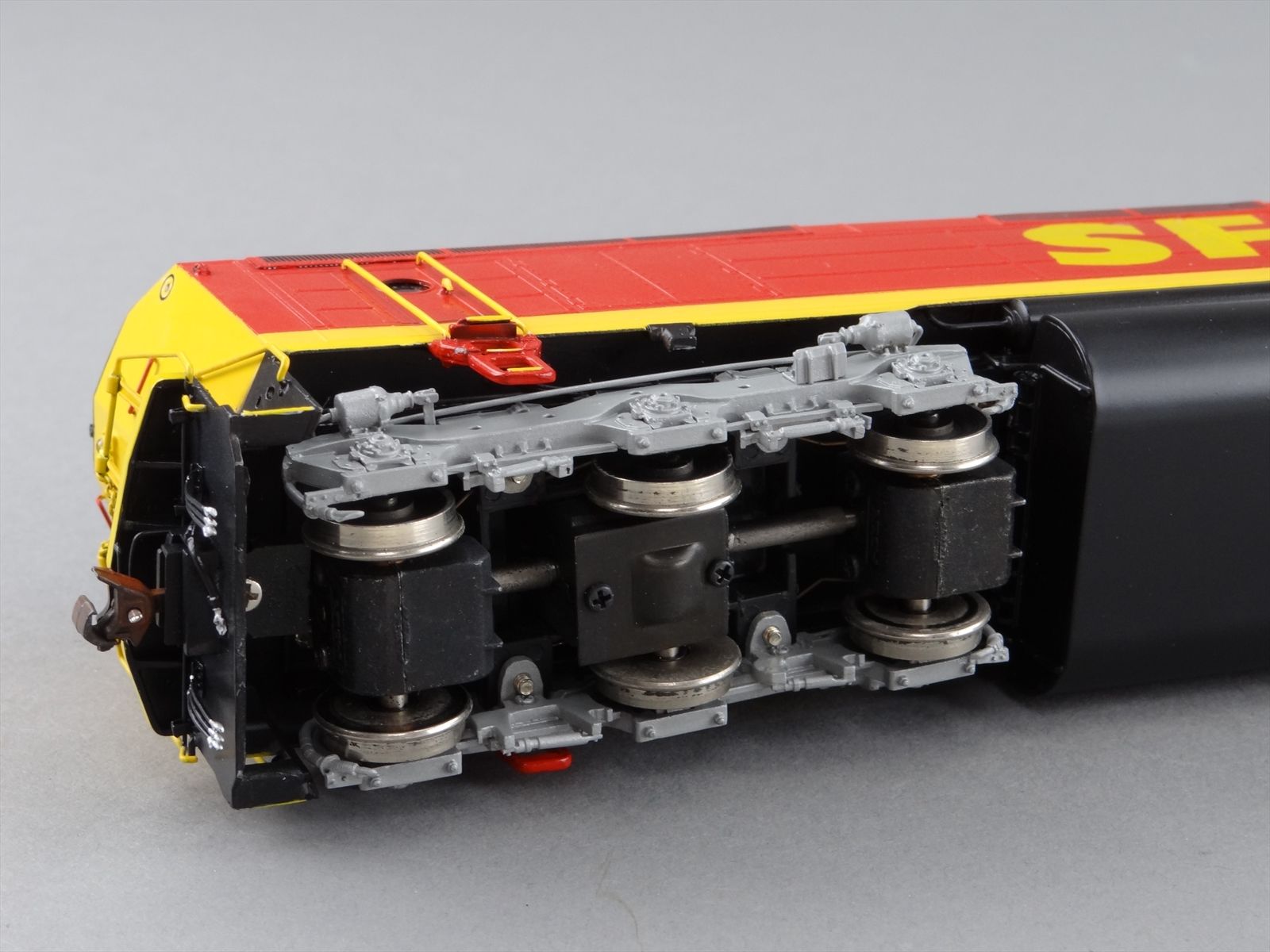 HO Brass Model Train - OMI 5995 Overland ATSF Santa Fe Kodachrome SDF45 ...
