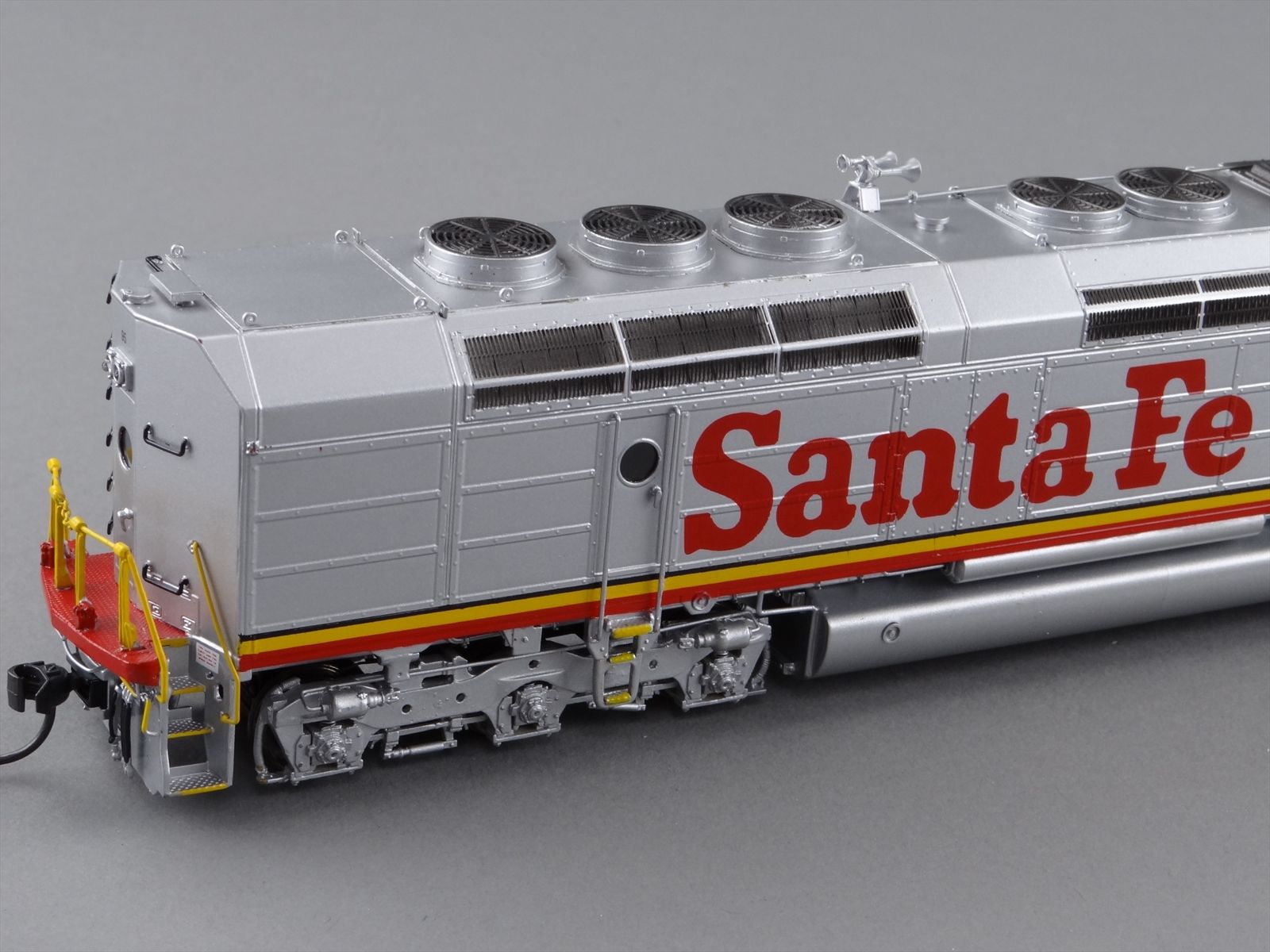 HO Brass Model Train - OMI 5674.1 Overland ATSF Santa Fe FP45 Diesel ...