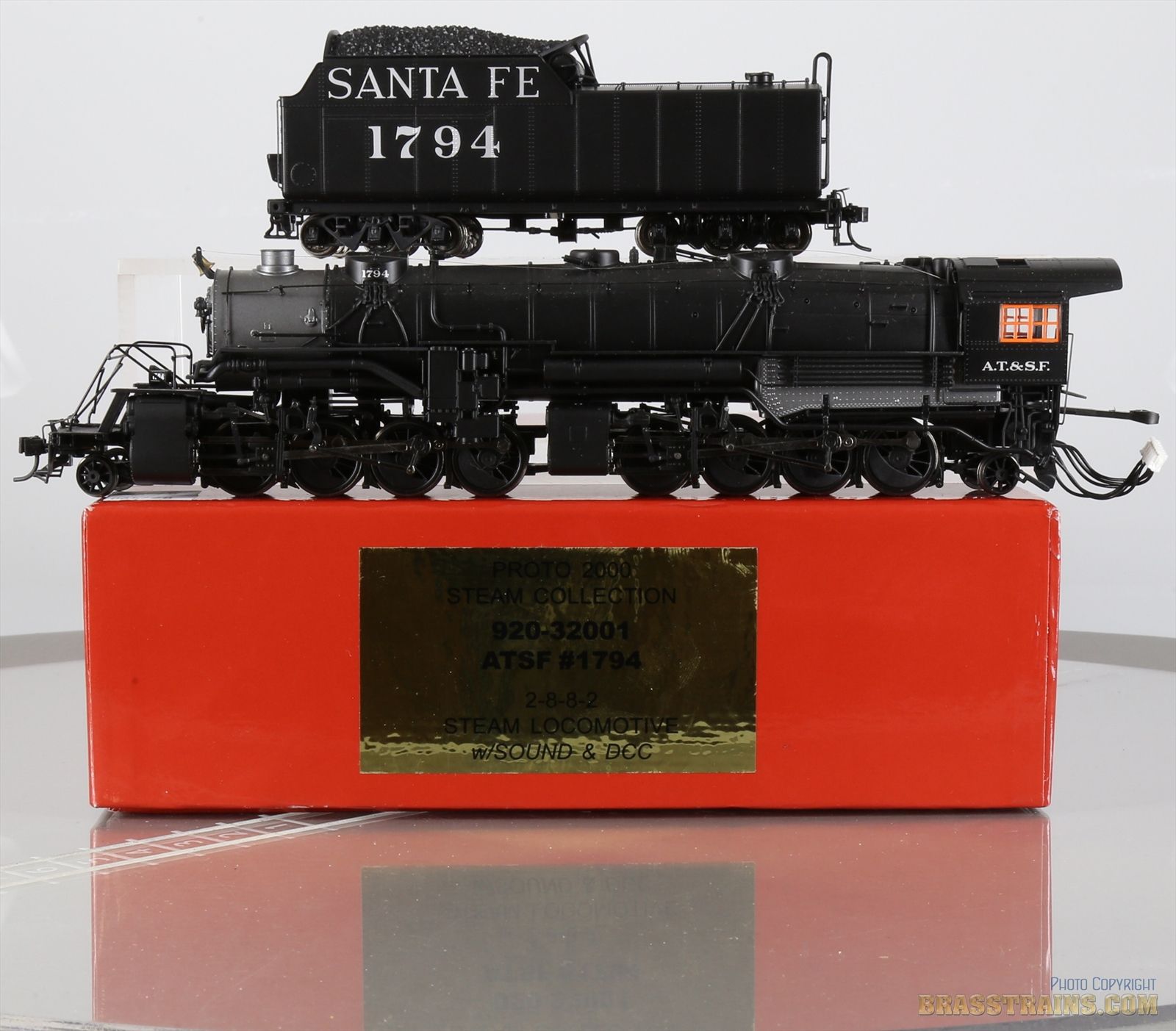 HO Scale - Life-Like Proto 2000 Walthers 920-32001 ATSF #1794
