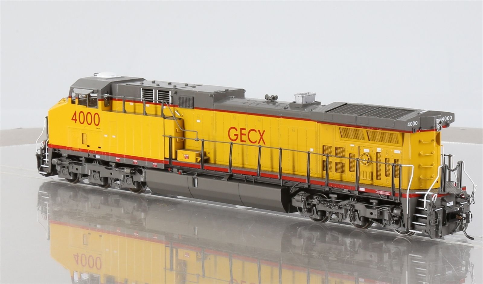 HO Brass Model - OMI 6567.1 GECX AC4400CW #4000 - F/P 1998 Run