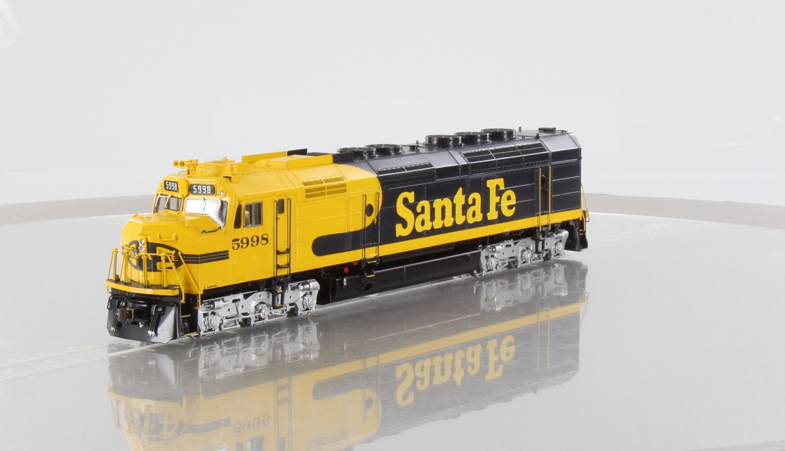 HO Brass Model Train - OMI 5673.1 Overland ATSF Santa Fe FP45 Diesel ...