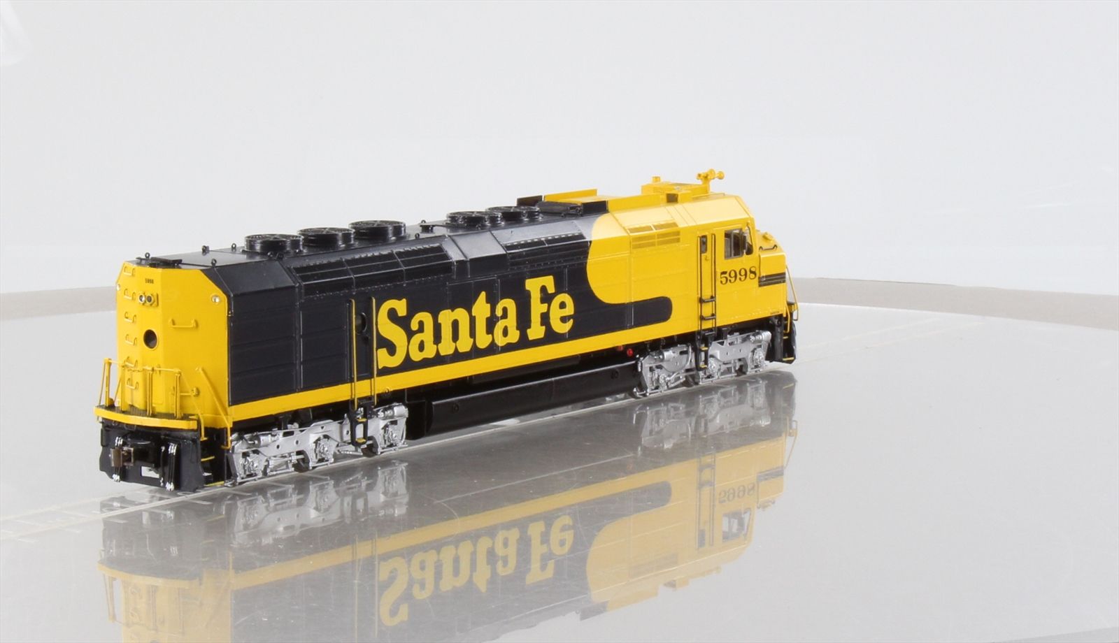HO Brass Model Train - OMI 5673.1 Overland ATSF Santa Fe FP45 Diesel ...