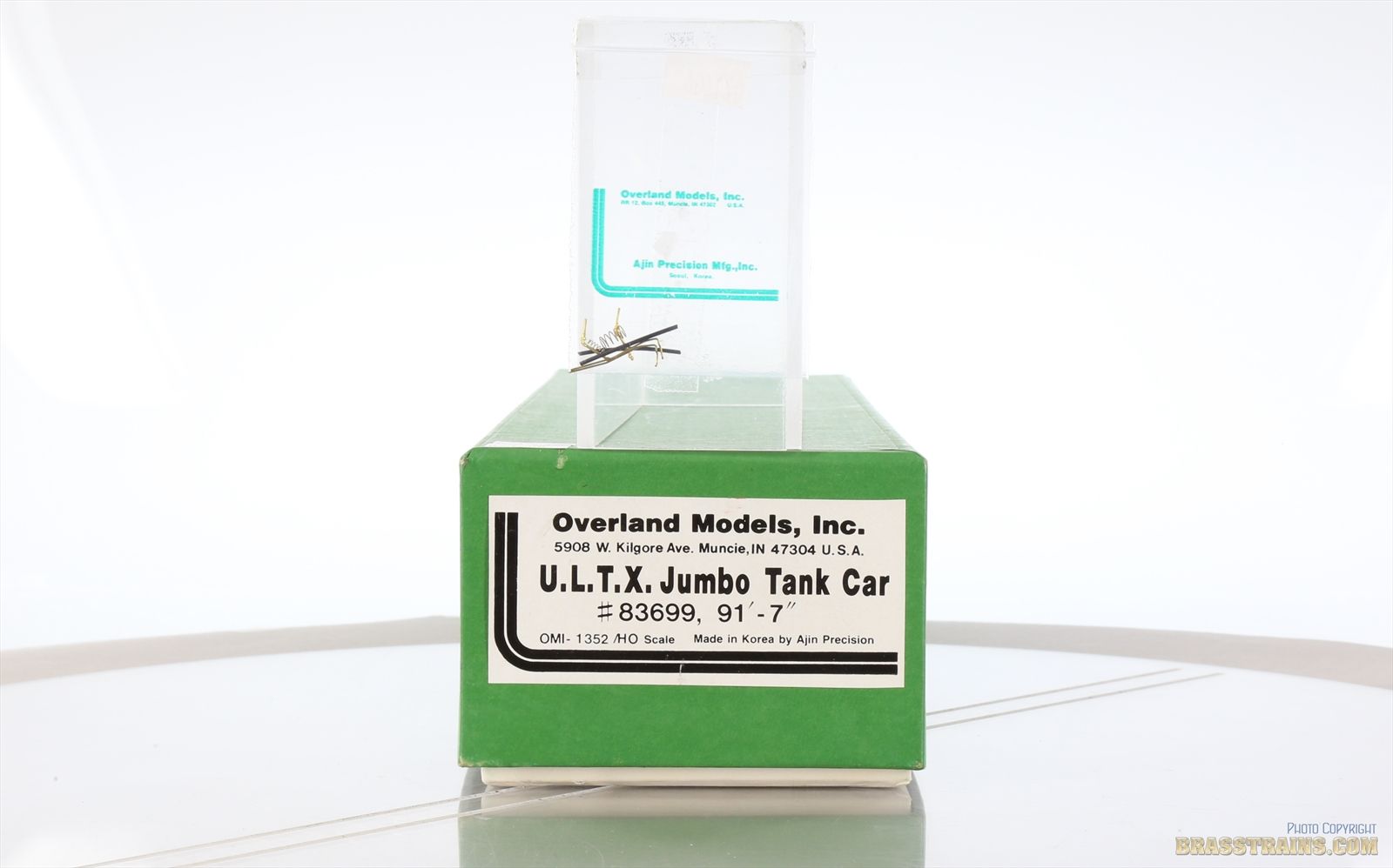 HO Brass Model Train - OMI 1352 ULTX UTLX Jumbo Tank Car - #71802 - Custom