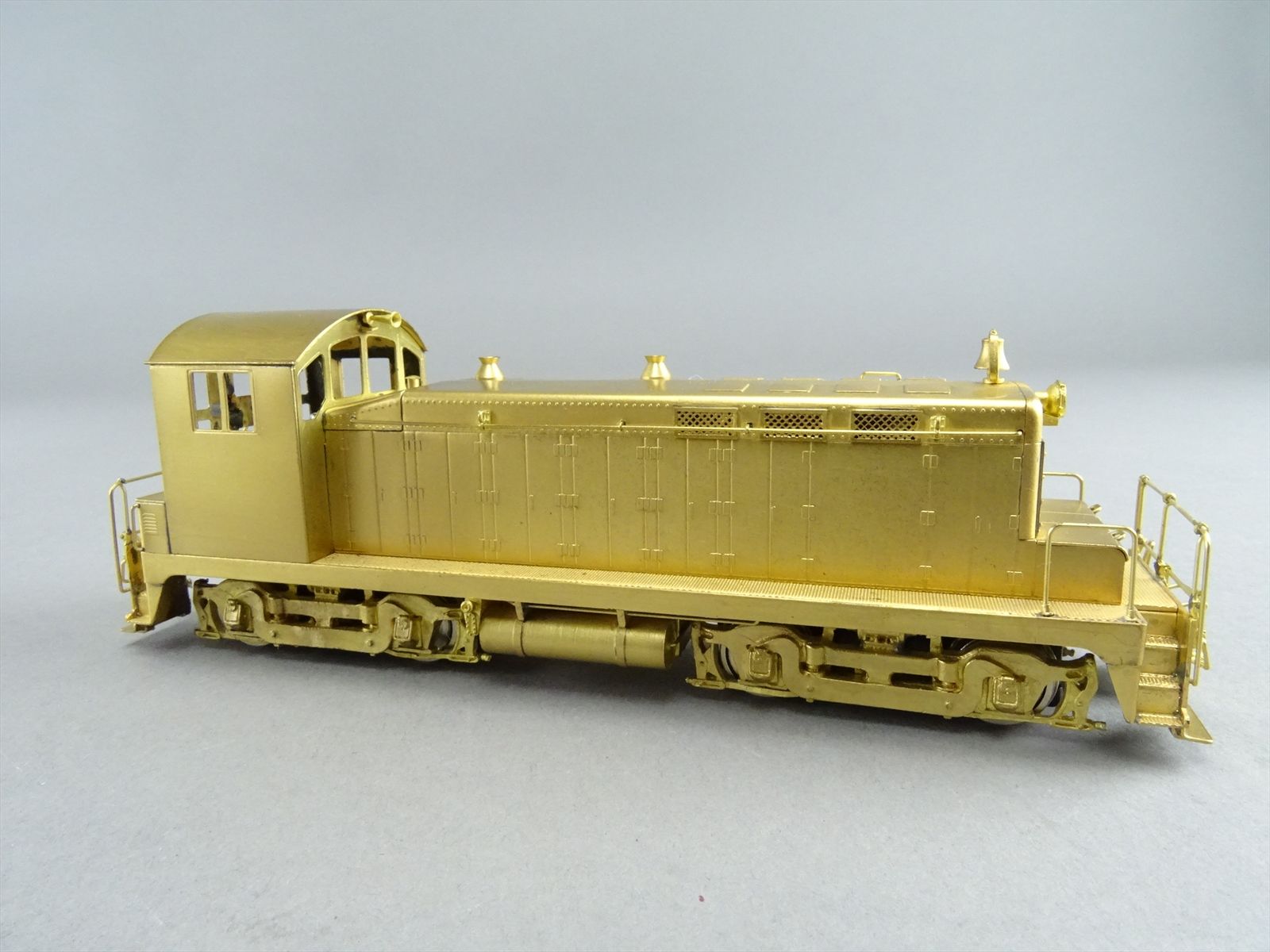 BARGAIN BRASS HO Brass Model - Alco Models D-140 KMT EMD SW-1 Diesel ...