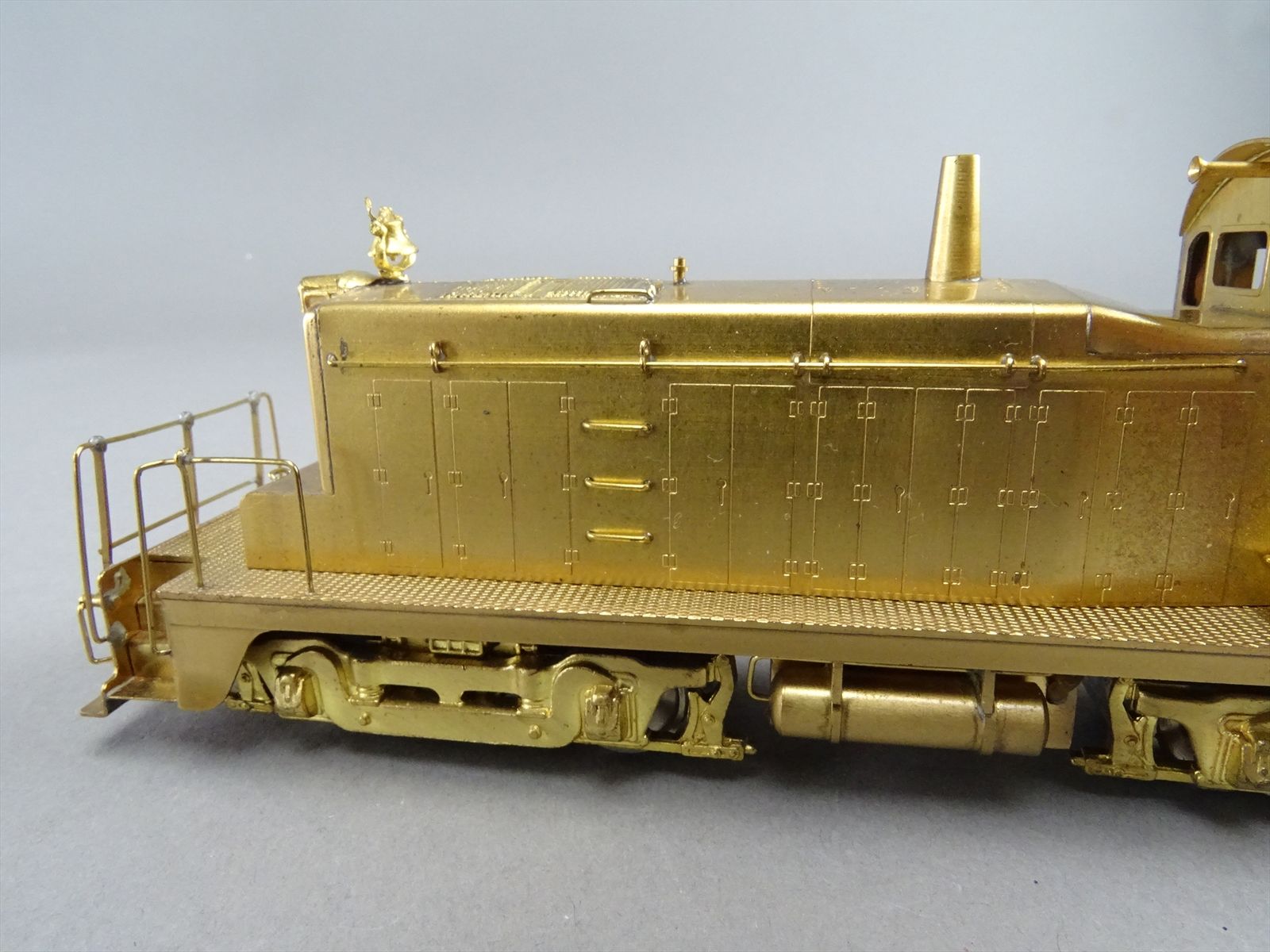 BARGAIN BRASS HO Brass Model - Alco Models D-140 KMT EMD SW-1 Diesel ...