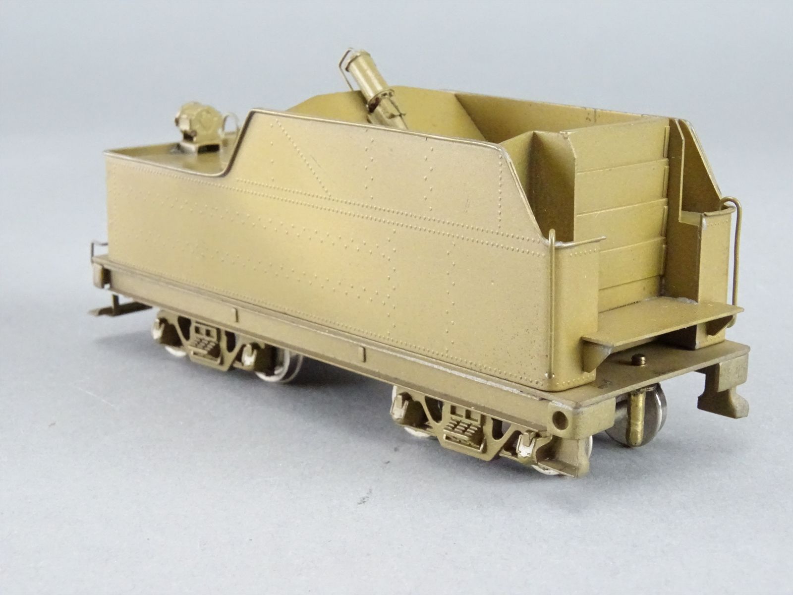 HO Scale Brass Model Steam Locomotive - ALCO S-101 USRA 0-6-0 - Unpainted