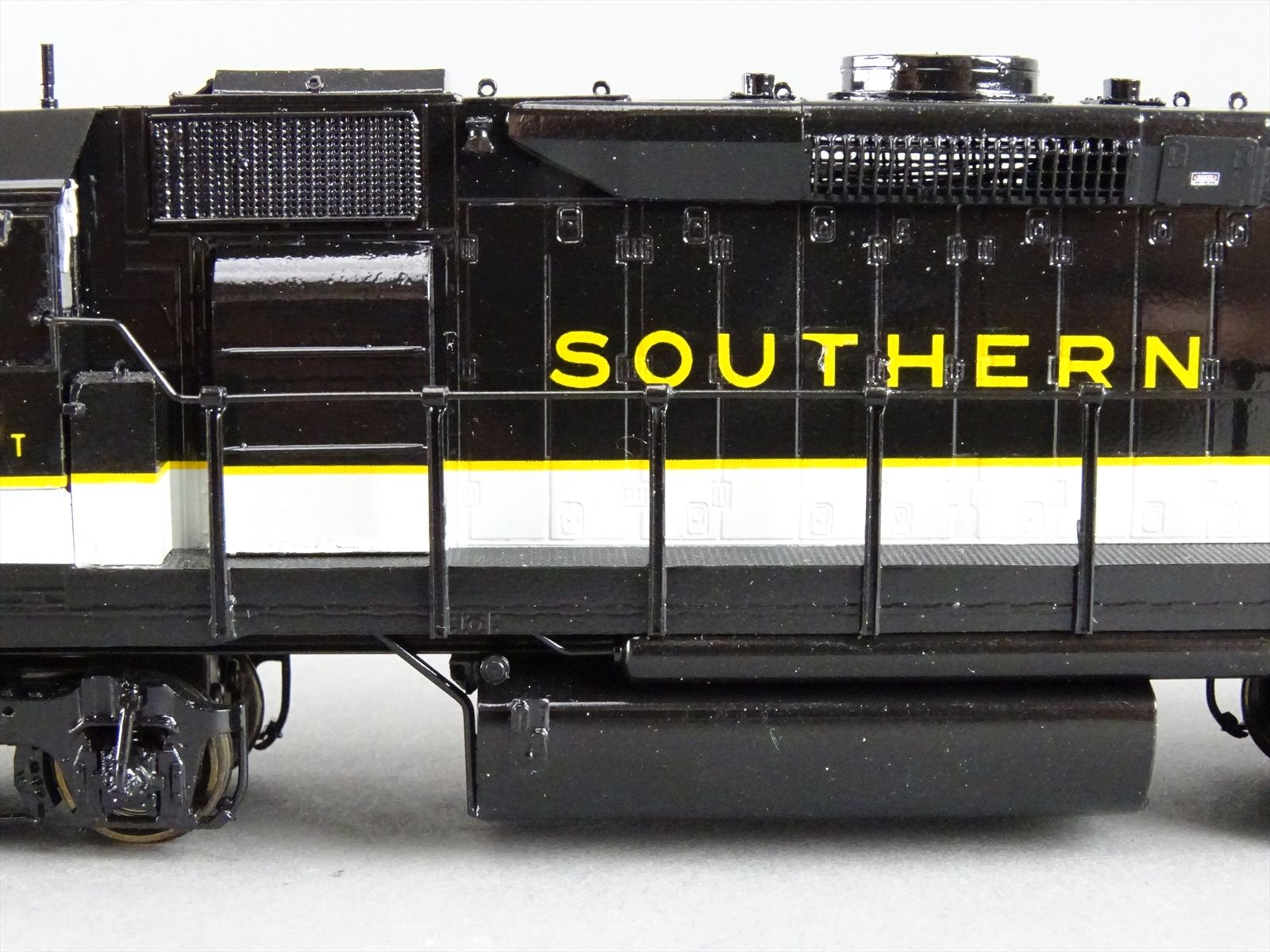 HO Brass Model - OMI 5651.1 SOU Southern GP38-2 #5023 Mid 1970's - F/P ...