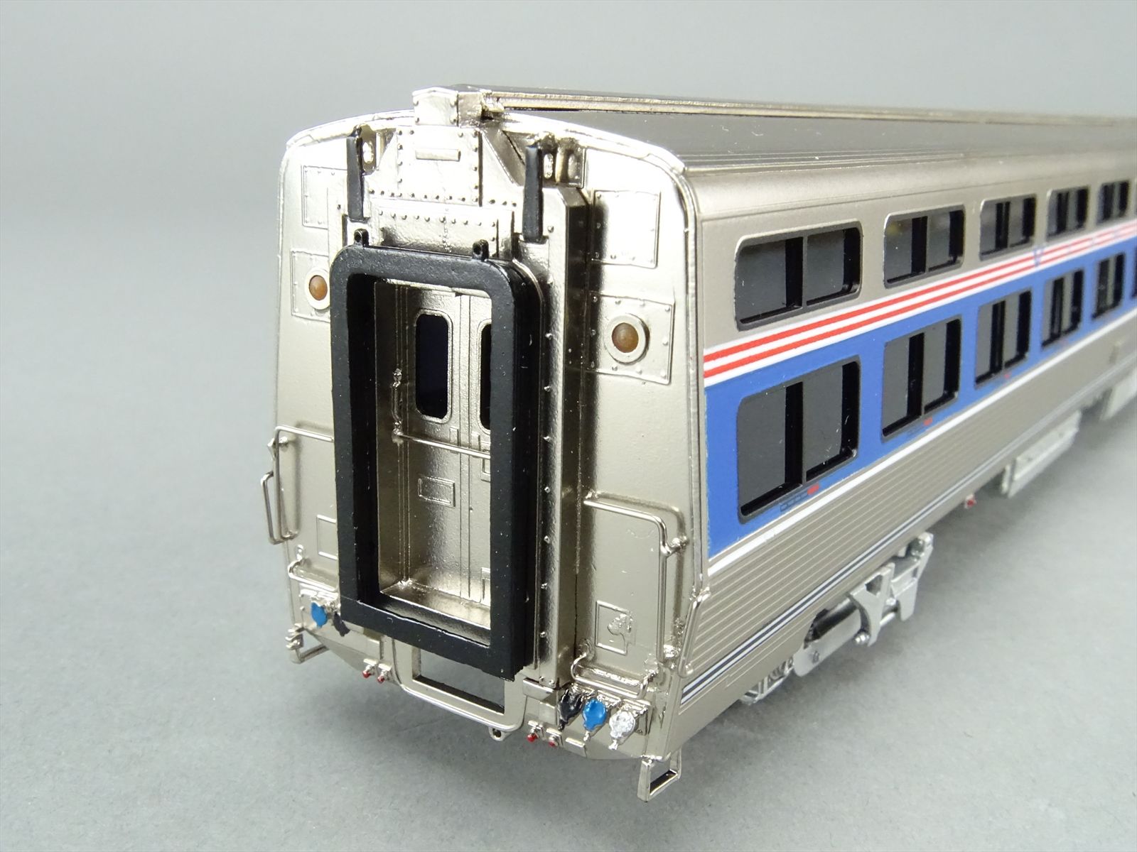 HO Brass Model - OMI 3345.1 Amtrak Viewliner Bay View #62017 Sleeper ...