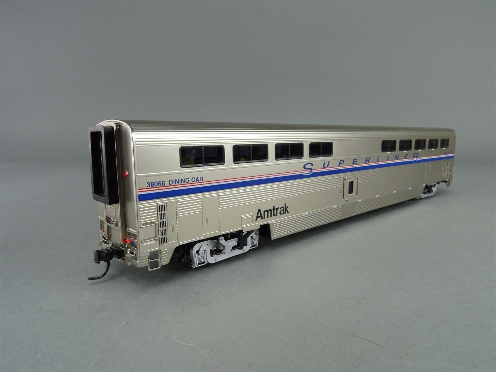 HO Brass Model - OMI 3332.1 AMTRAK Superliner II Dinner #38066- F/P ...