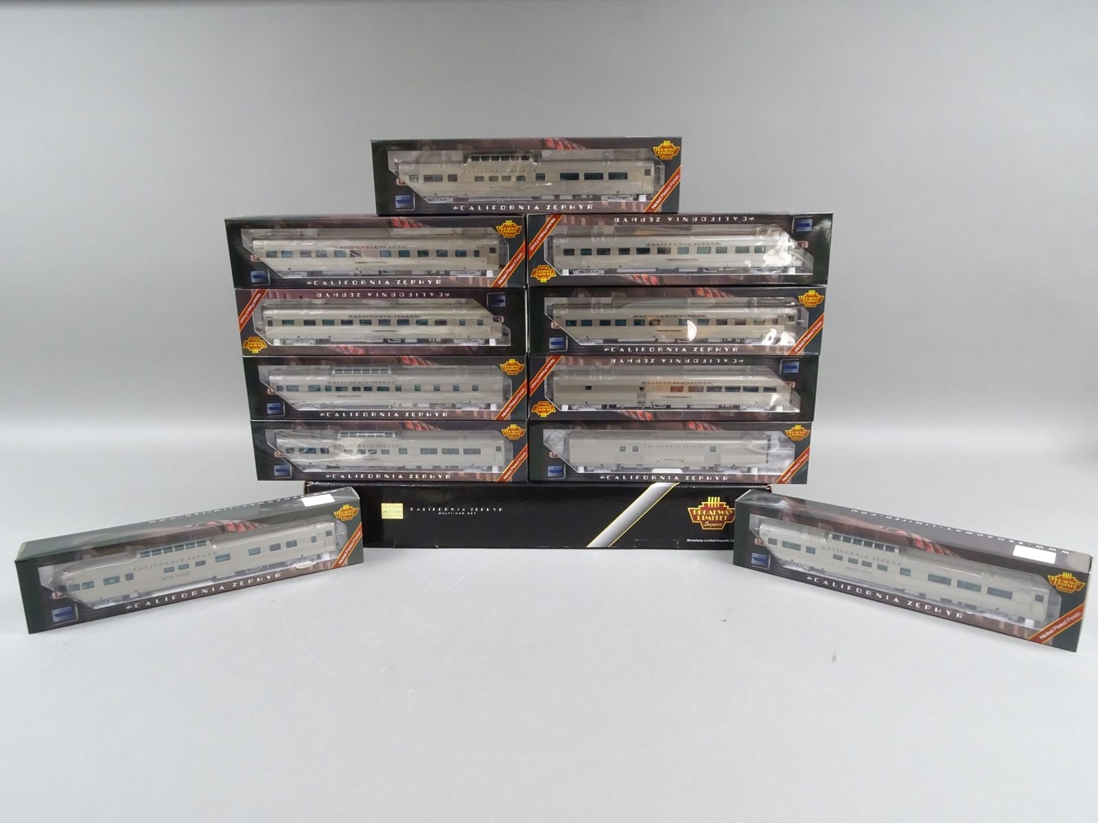HO Plastic Model - BLI 700 Broadway Limited California Zephyr 11 Car ...