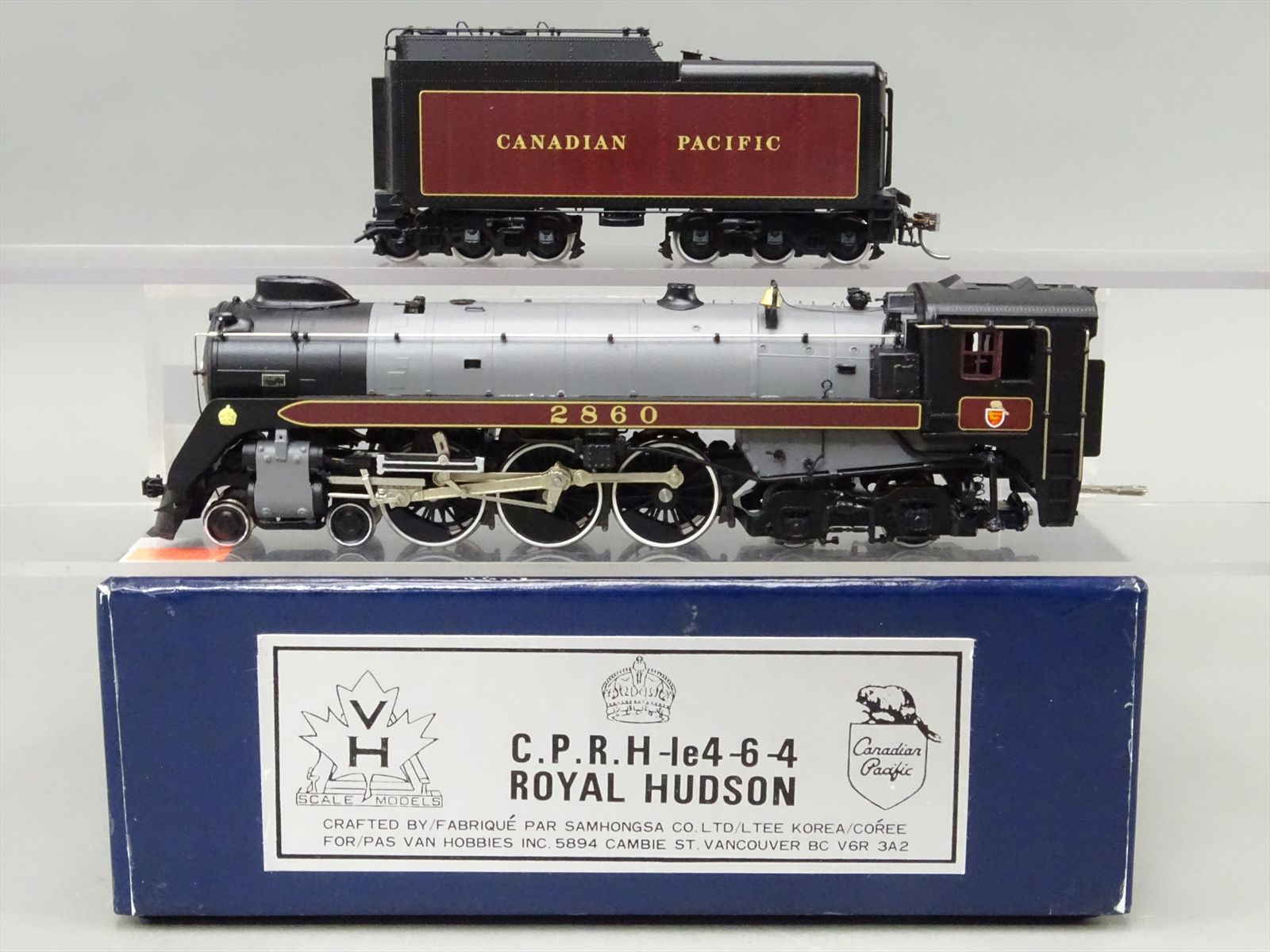 Product 119877 image