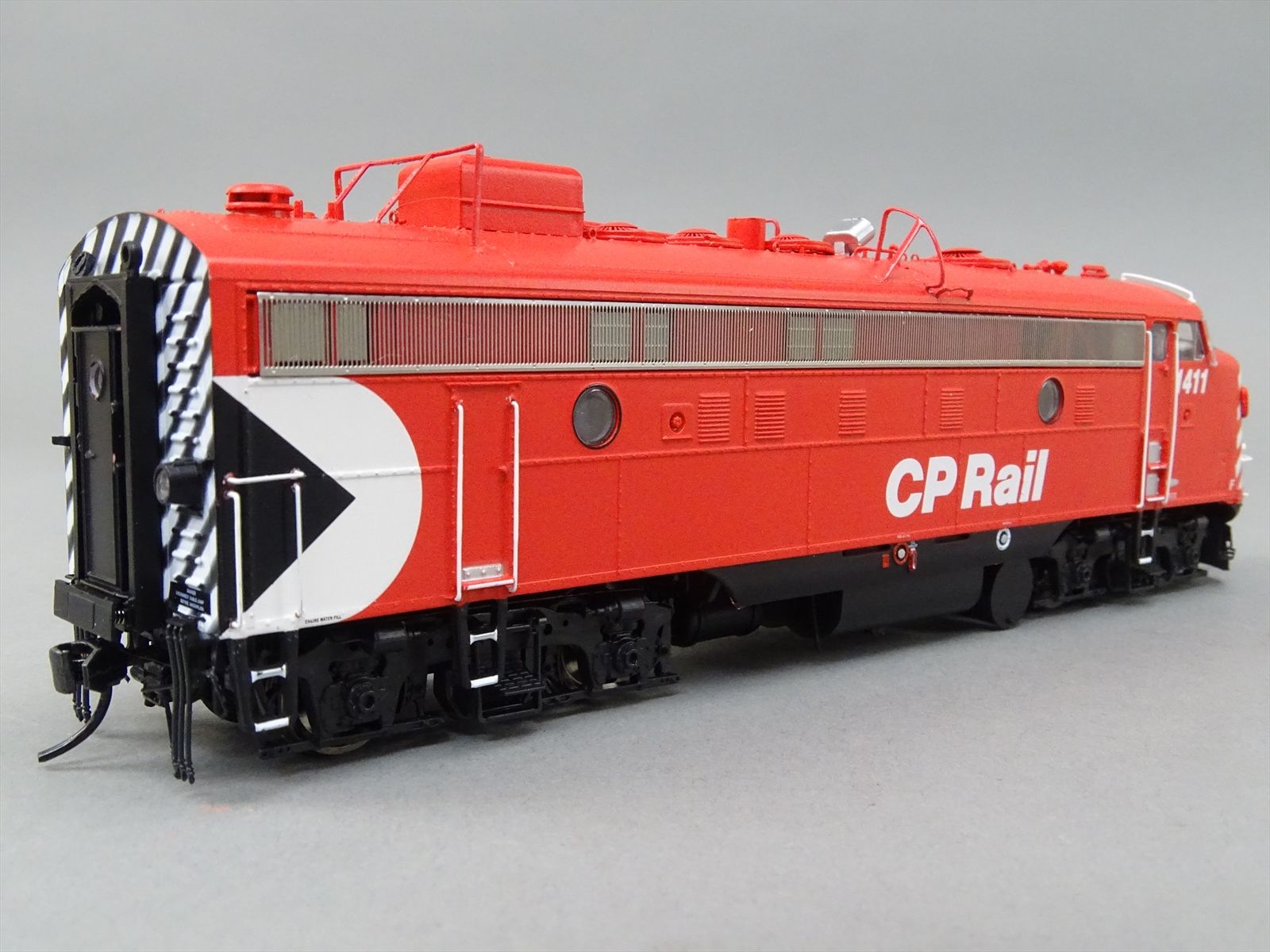 HO Scale Plastic - Rapido 210004 CP CPR CP Rail The Canadian F9 ABA ...