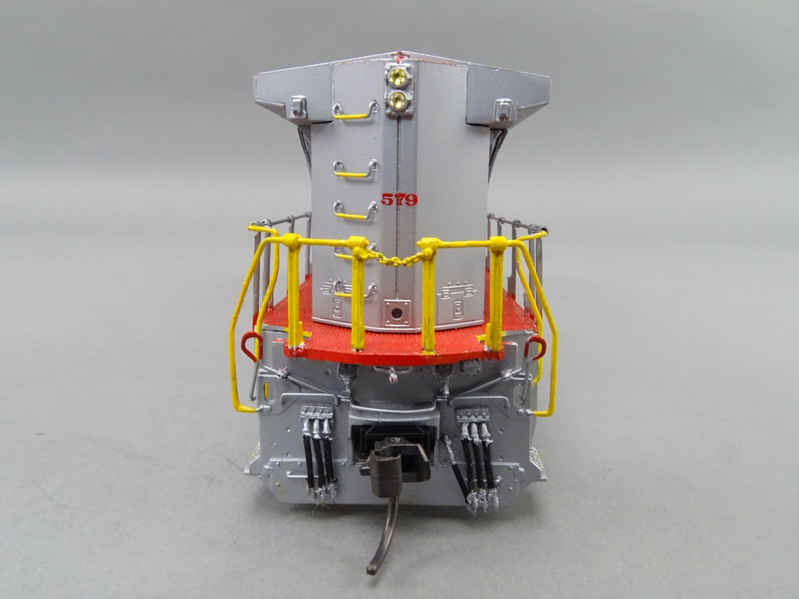 HO Brass Model - OMI 5841.1 ATSF Warbonnet Dash 8-40BW #579 - 1992 Run ...