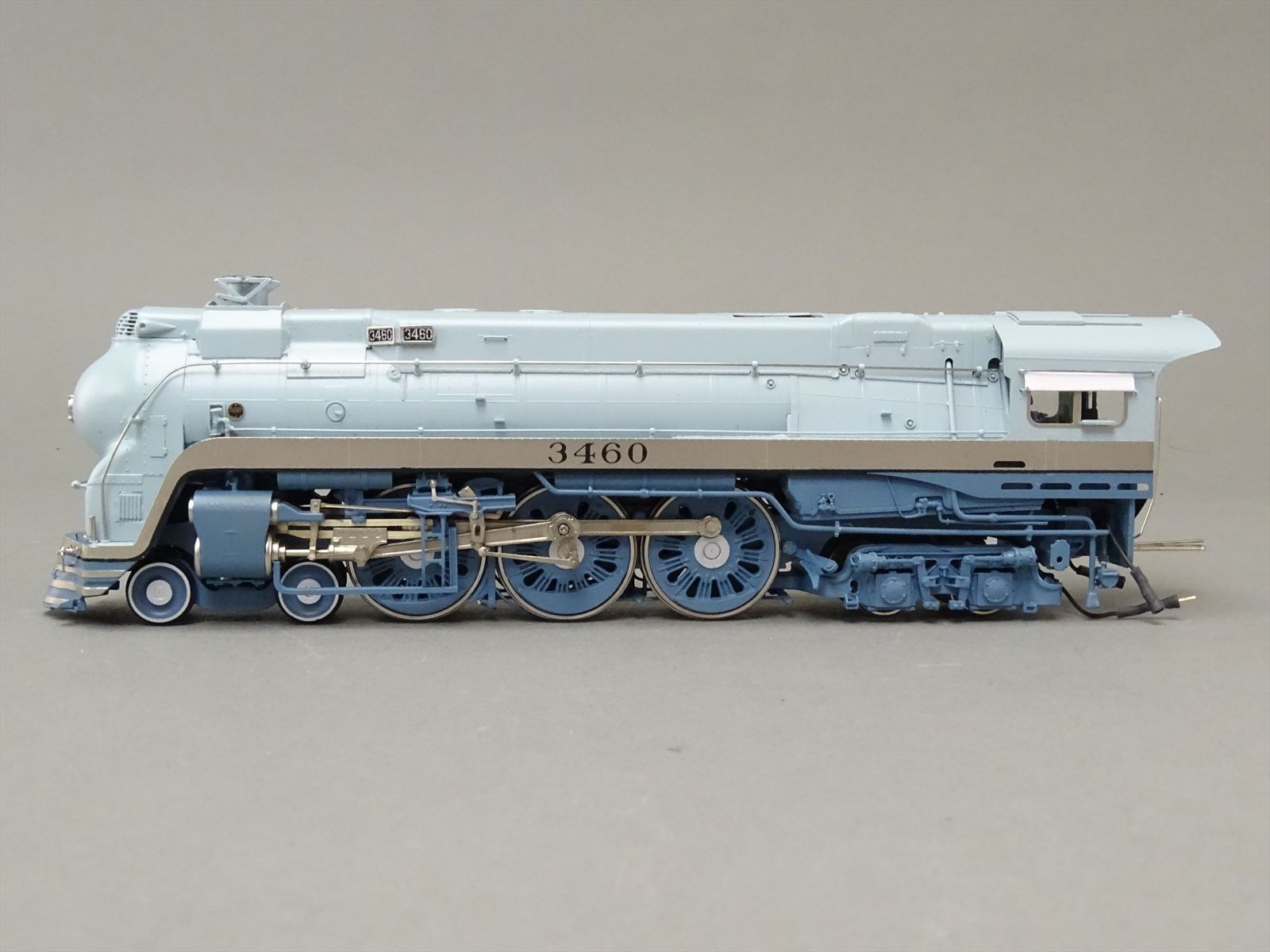 HO Brass Model - Hallmark Super Crown AT&SF Santa Fe Streamlined Blue ...