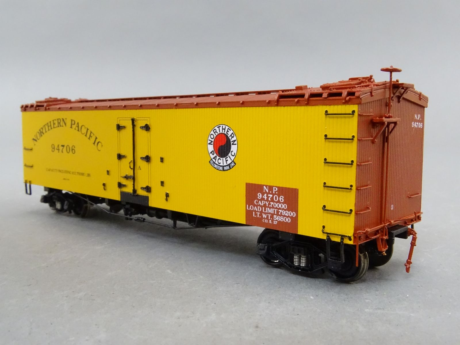HO Brass Model - W&R NP Northern Pacific Reefer Version 1 Yellow #94706 ...