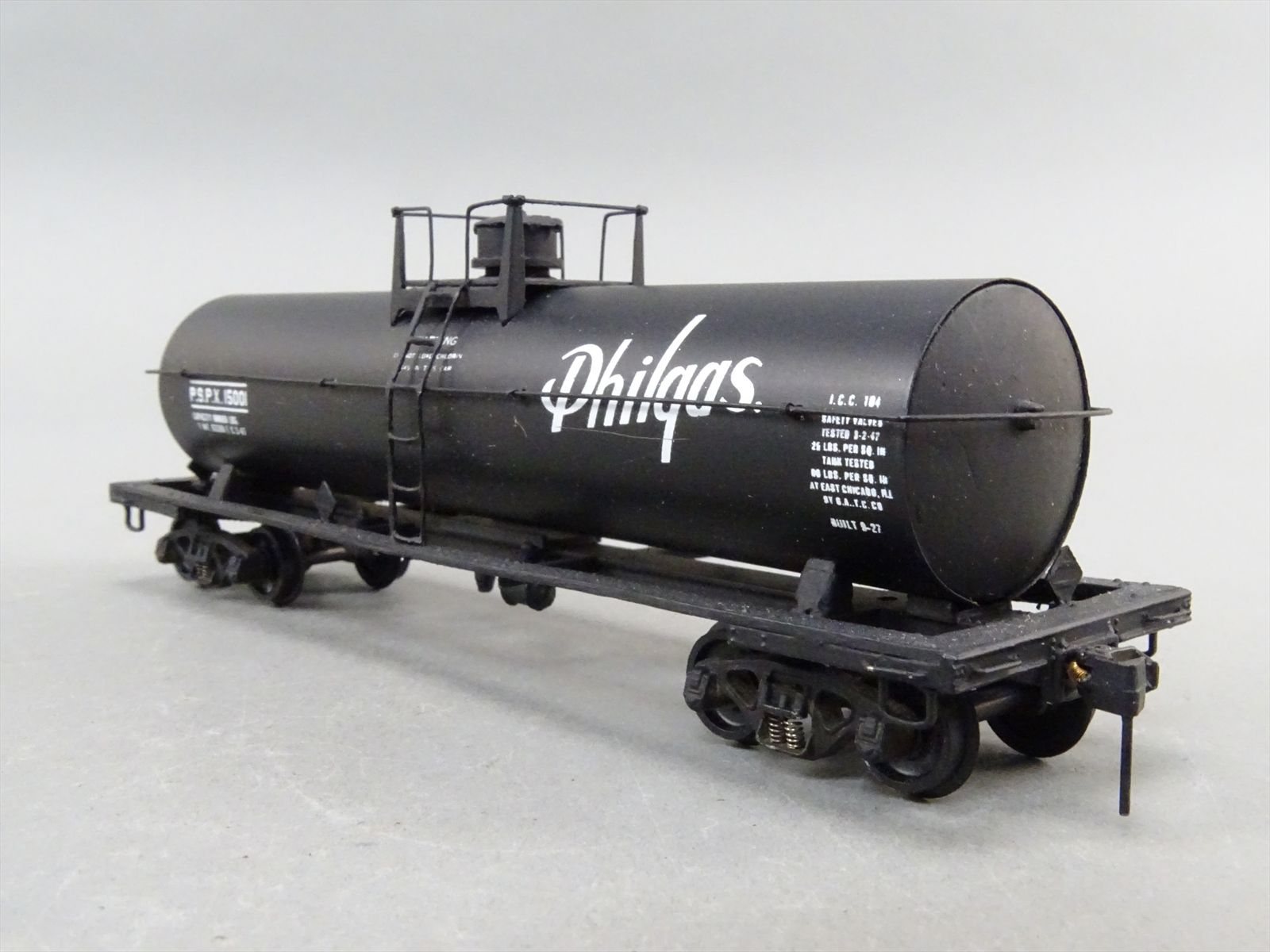 HO Built-Up Metal Car Kit - Thomas Tank PSPX Philgas Single Dome Tank ...