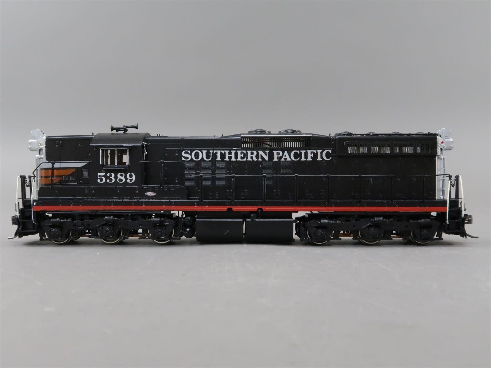 HO Brass Model - OMI 5182 SP Southern Pacific SD9 Black Widow #5389 ...