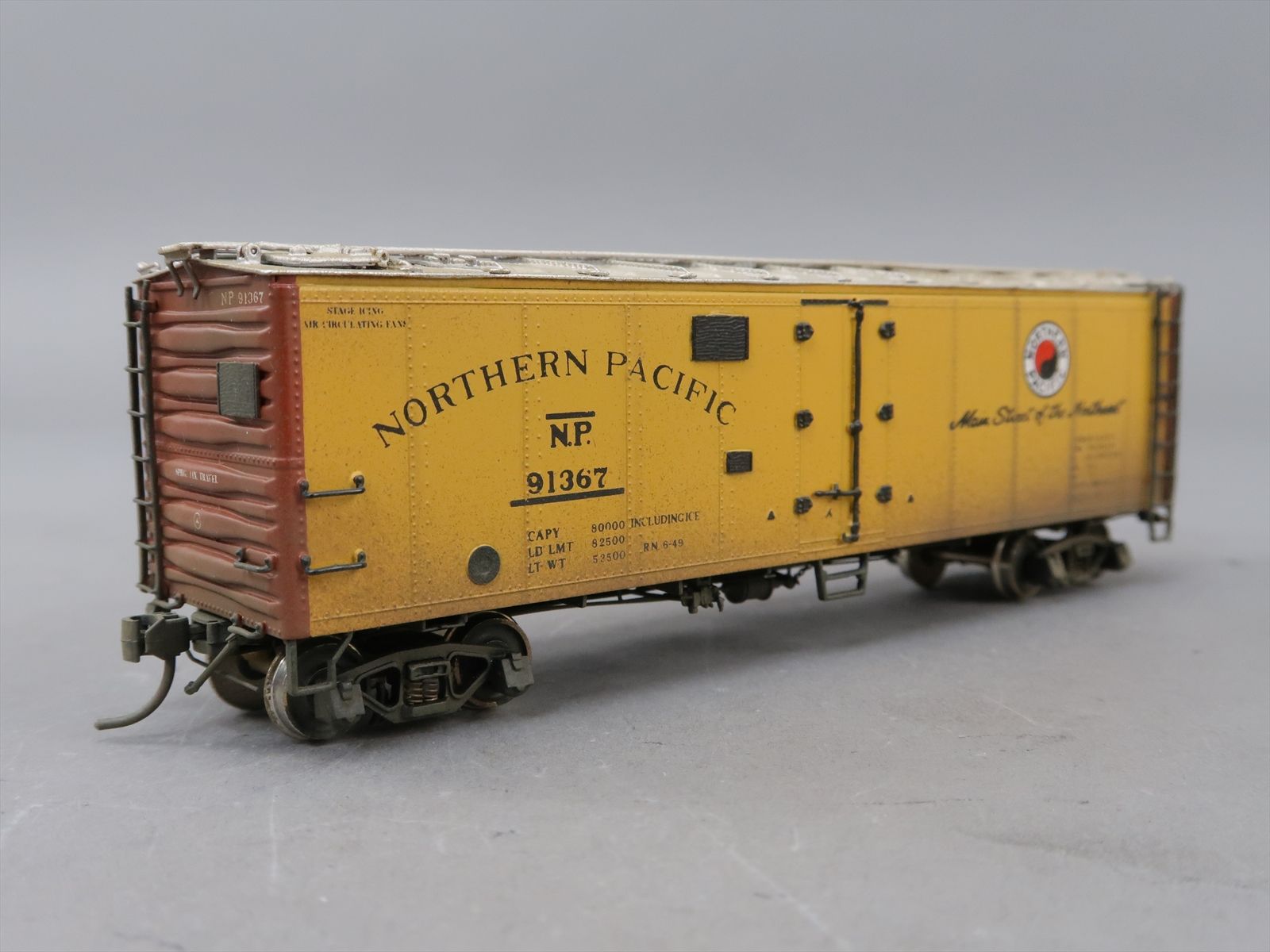 HO Brass Model - CIL 2140.2 NP Northern Pacific Reefer 'Main Street ...