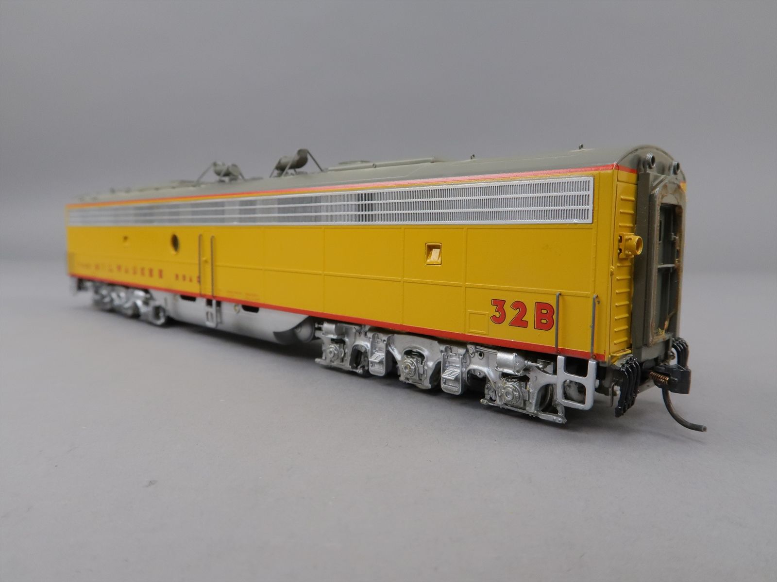 HO Brass Model - Oriental Milwaukee E9 E9B 2400HP #32B - Custom - 1986 ...