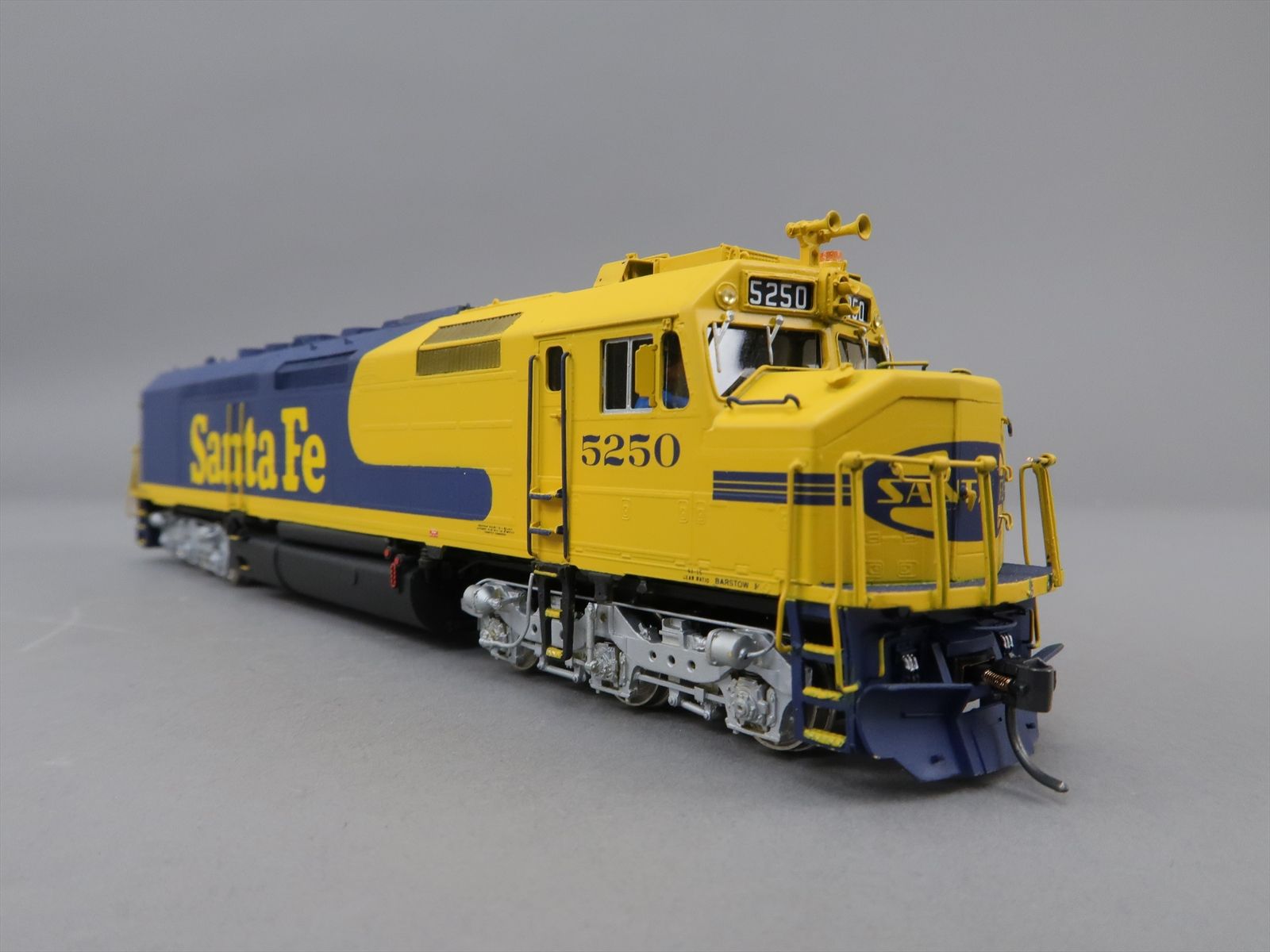 HO Brass Model - OMI 5888 AT&SF Santa Fe SDF40-2 1985 Era #5250 ...