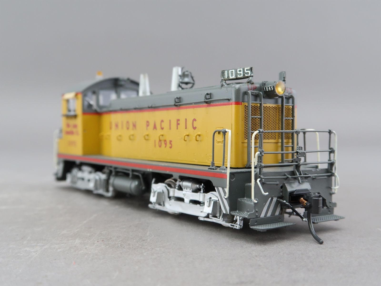 HO Brass Model - OMI 6198.1 UP Union Pacific NW-2 #1095 - F/P CPOMI ...