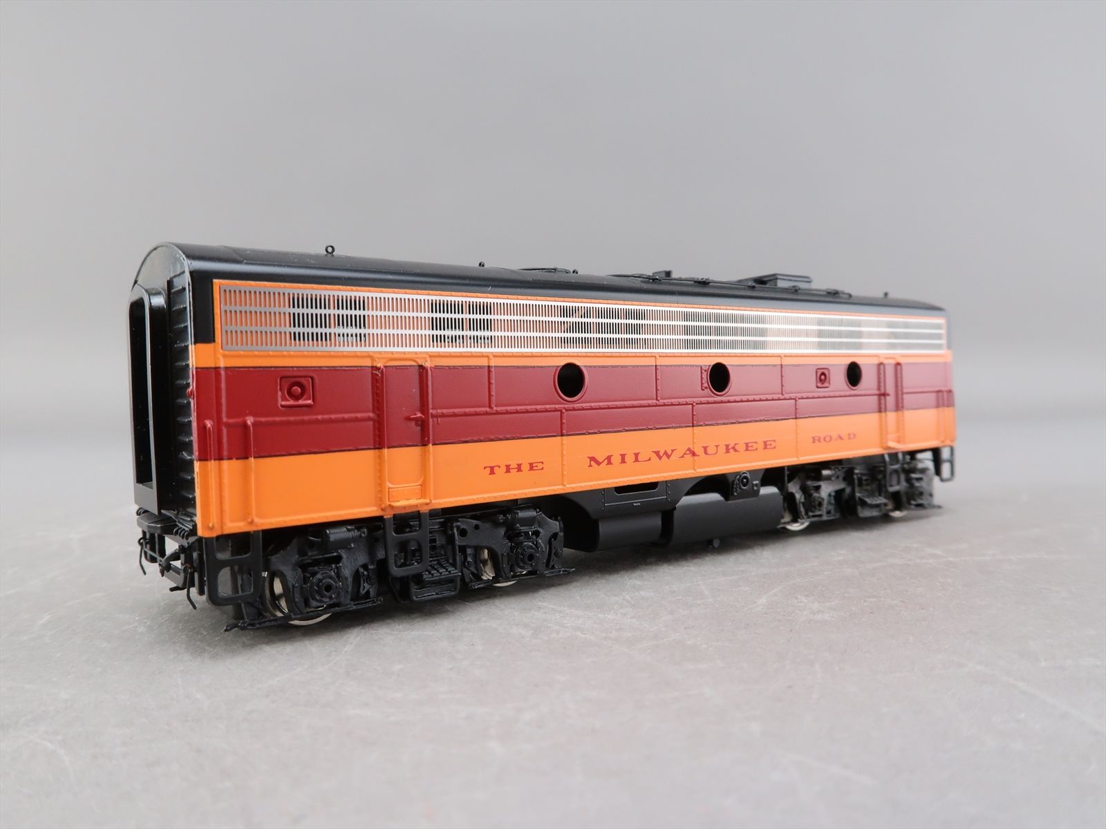 HO Brass Model - Oriental MILW Milwaukee F9 F9B 1750HP - F/P - 1989 Run ...