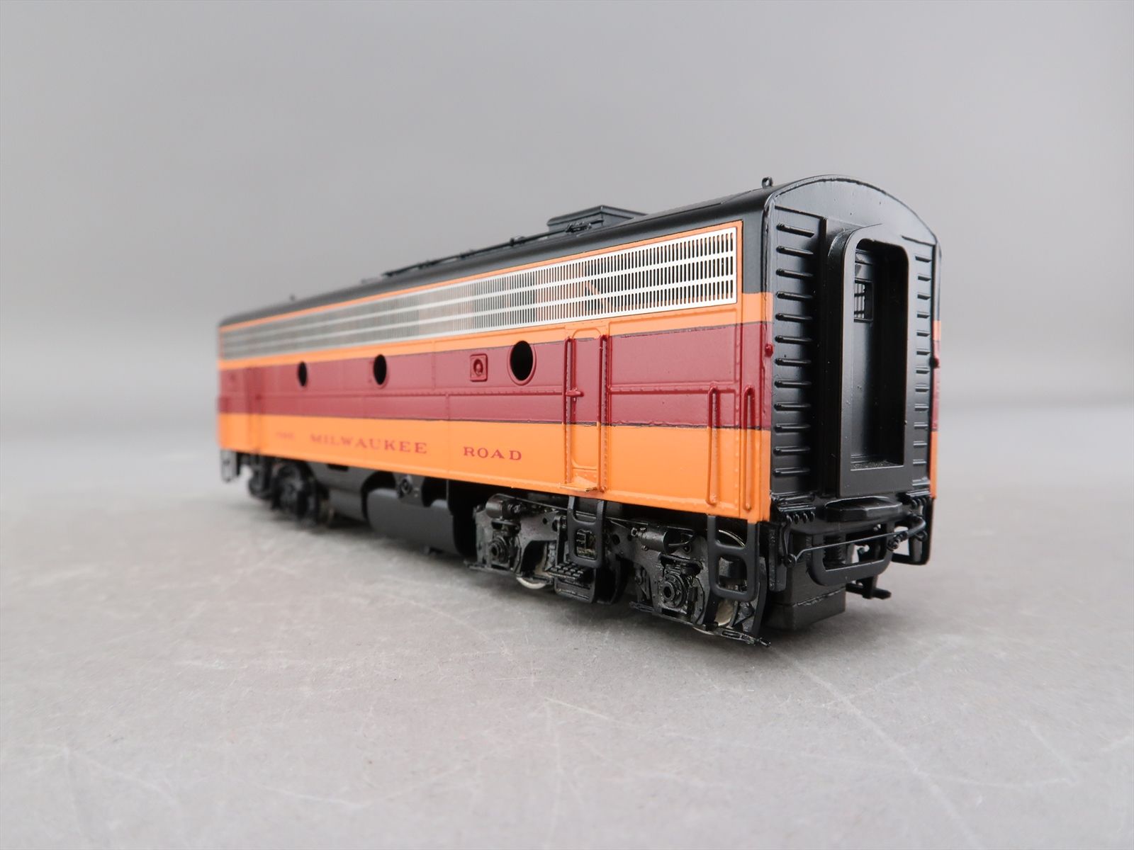 HO Brass Model - Oriental MILW Milwaukee F9 F9B 1750HP - F/P - 1989 Run ...