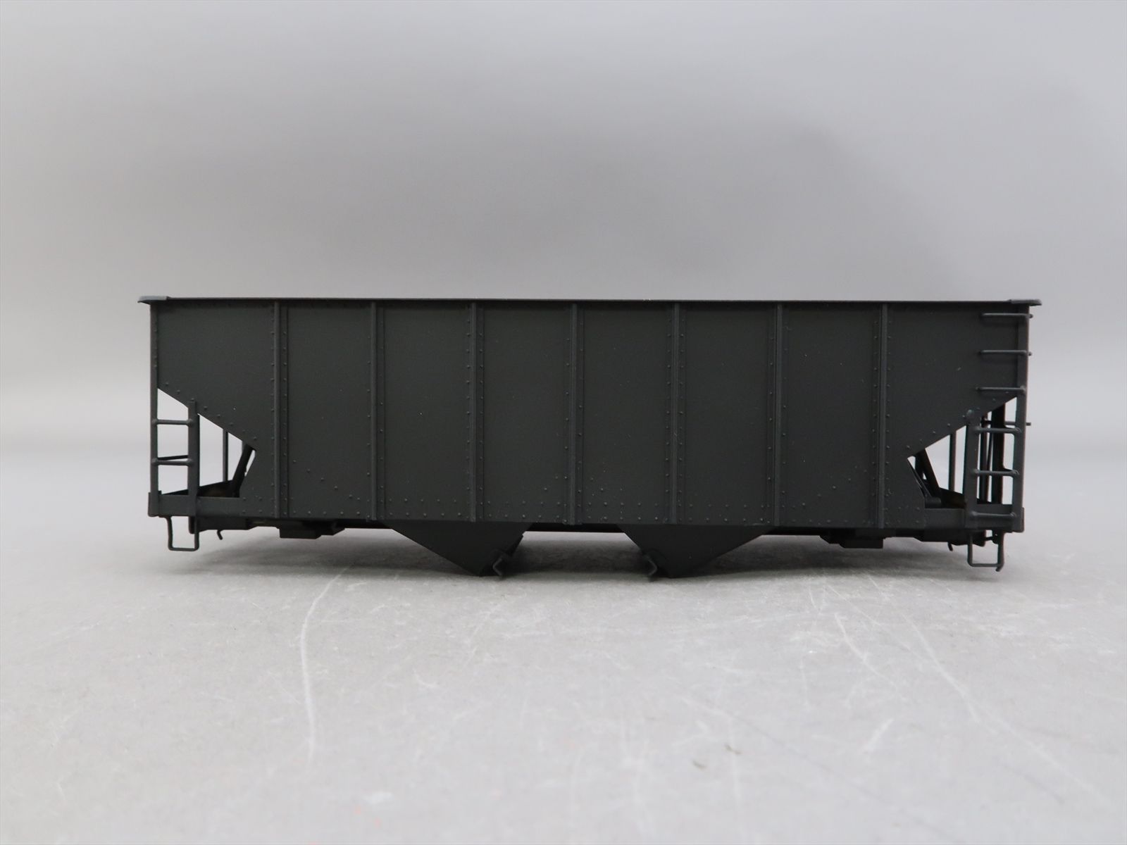 O Brass Model - USH 506 Twin Hopper Rib Side Black - Custom ...
