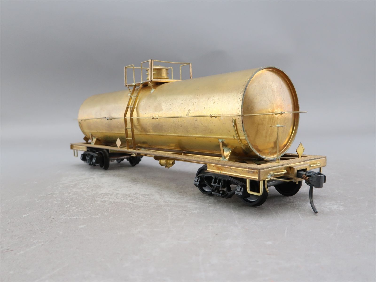 O Brass Model - USH 301 8000 Gallon Single Dome Tank Car - Unpainted - KTM