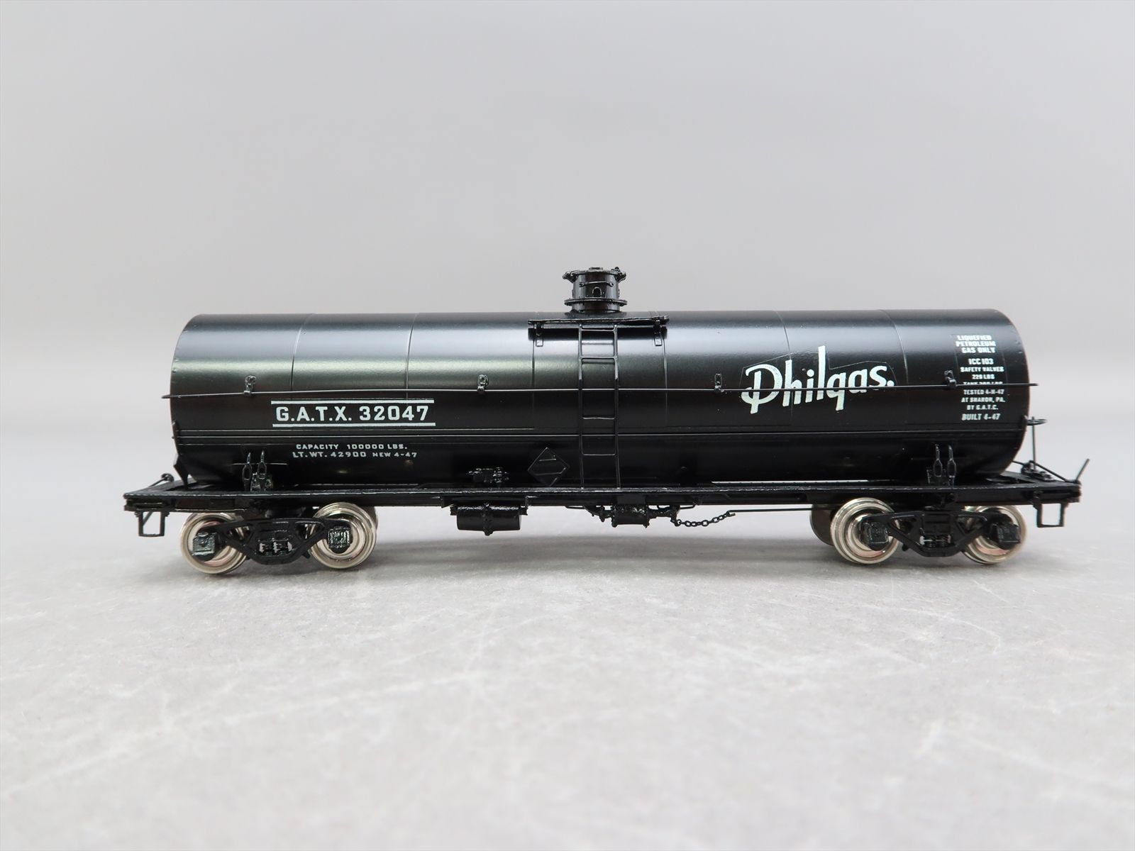HO Brass Model - OMI 3028.1 GATX L.P. Tank Car Philgas #32047 - F/P ...