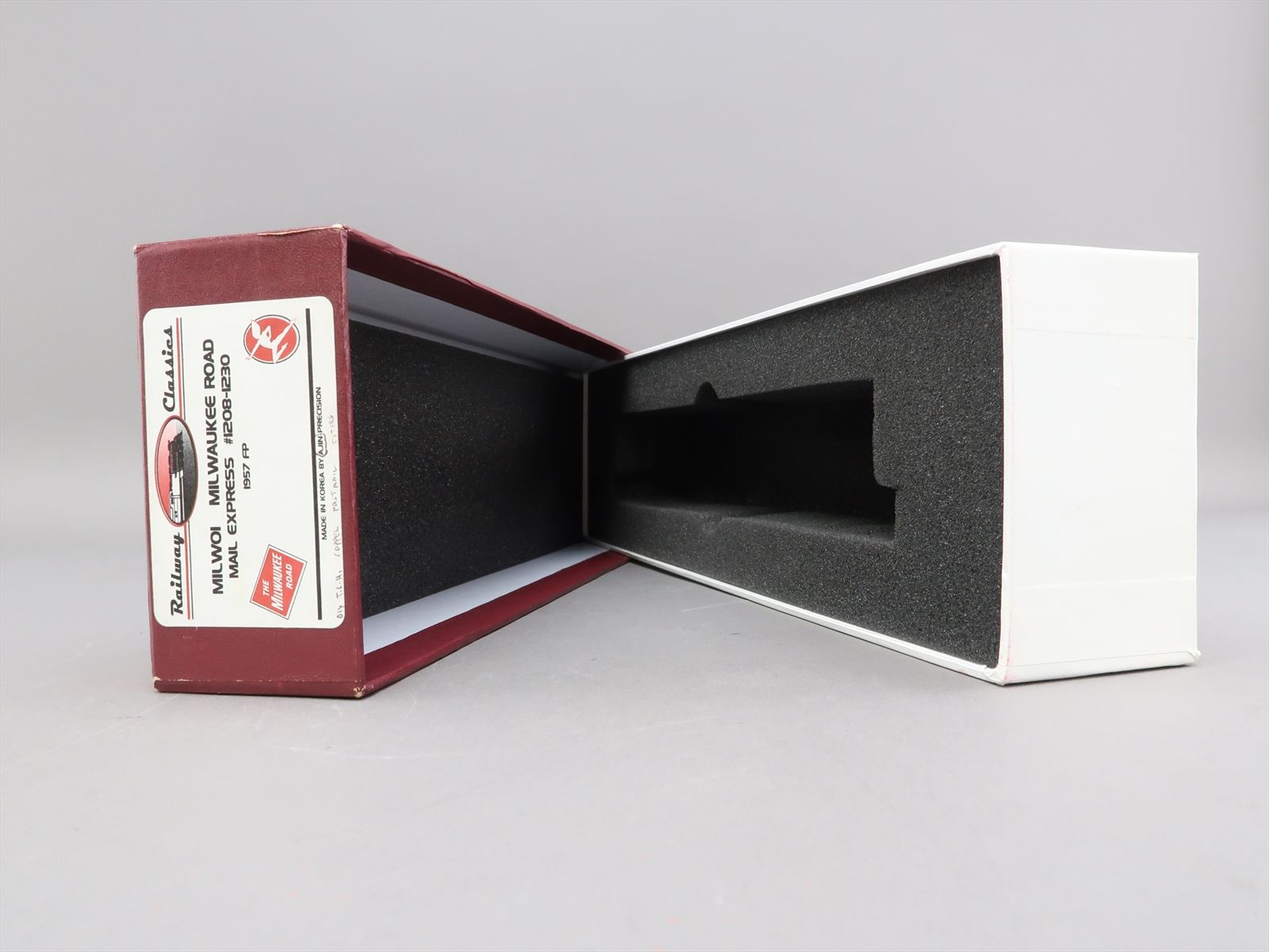 HO Brass Model - RWC MILW01 1957 Milwaukee Mail Express #1229 - F/P - Ajin