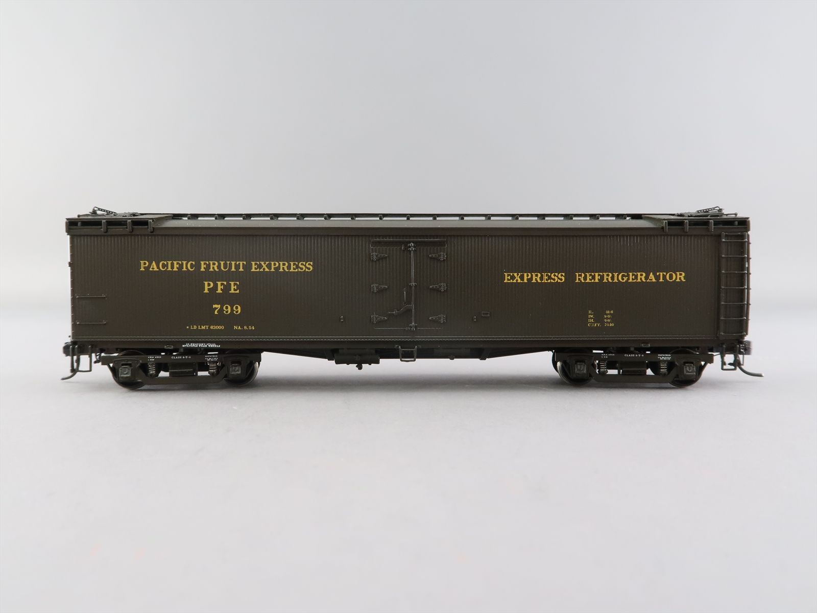 HO Brass Model - CIL 2530.1 PFE Pacific Fruit Express Reefer ...