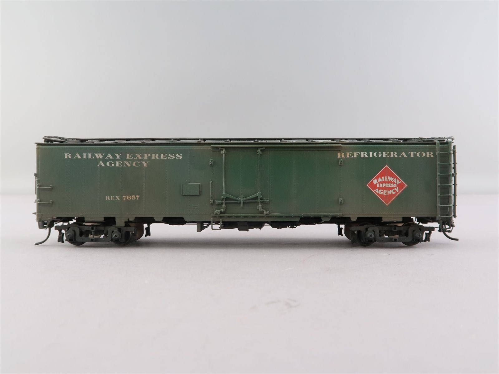 HO Brass Model - CIL 2068.1 REA Railway Express Agency - 52' Reefer REX ...