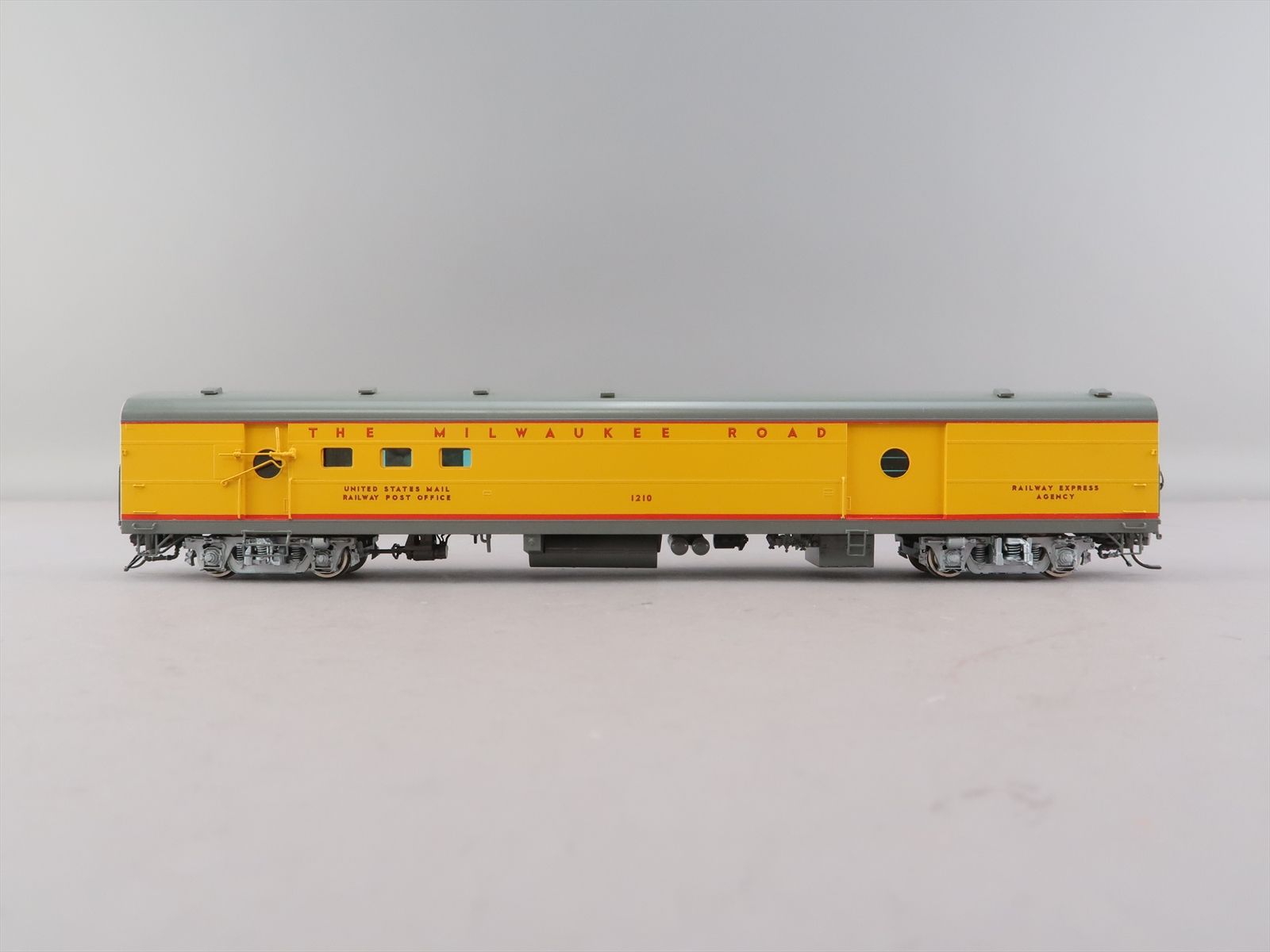 HO Brass Model - RWC MILW01 Milwaukee Hiawatha Mail Express #1210 - F/P ...