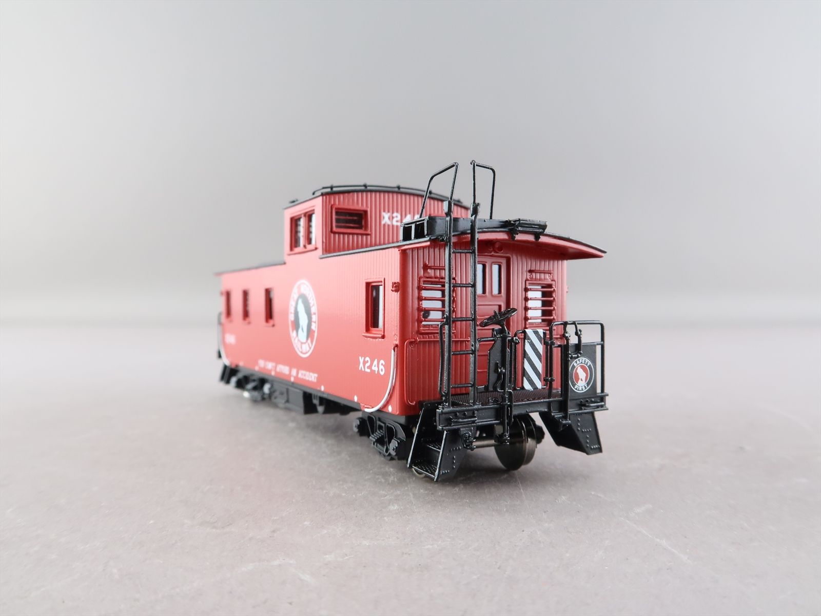 HO Brass Model - OMI 3954.1 GN Great Northern 30' Wood Caboose #X246 ...