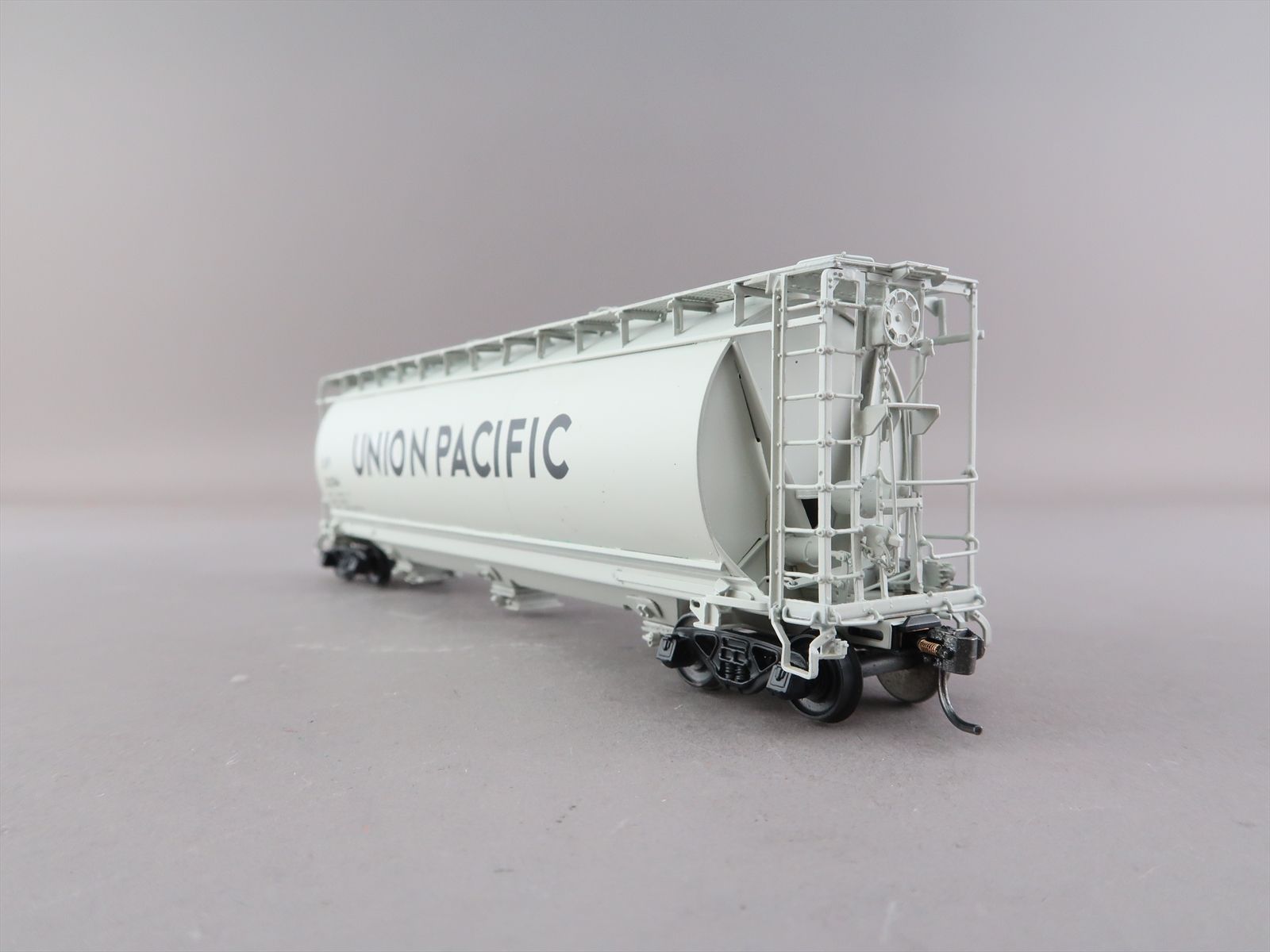 HO Brass Model - OMI 3038 UP Union Pacific CH-90-5 Covered Hopper ...