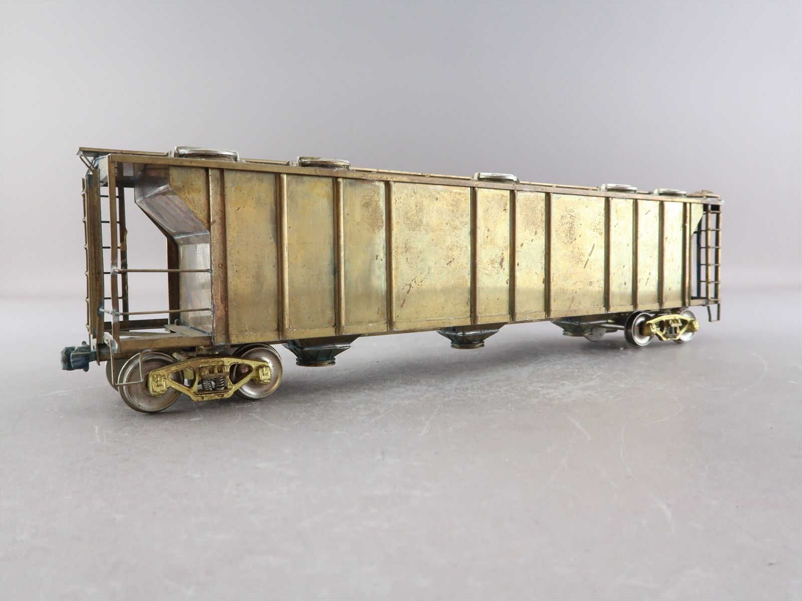 O Brass Model - MG Max Gray 606 PS-2 Triple Bay Covered Hopper ...