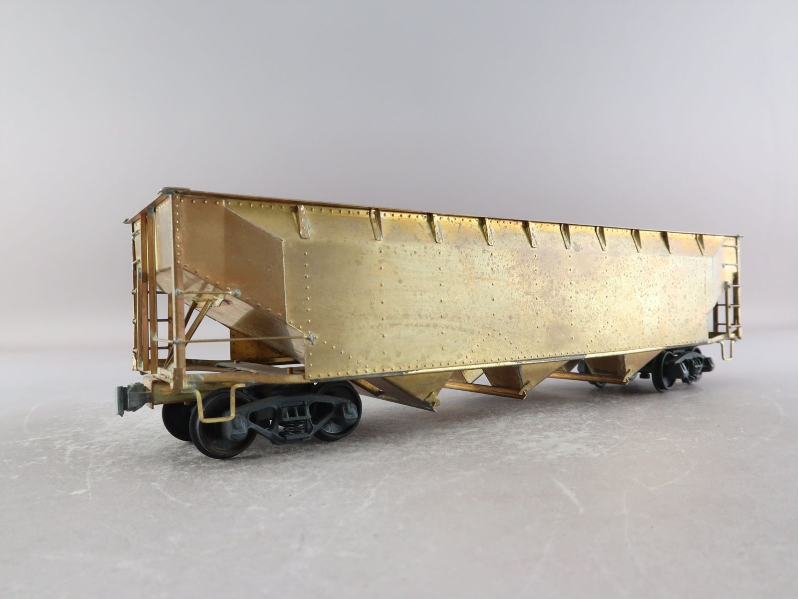 O Brass Model - USH U.S. Hobbies 701 Offset Side Triple Hopper 3-Bay ...